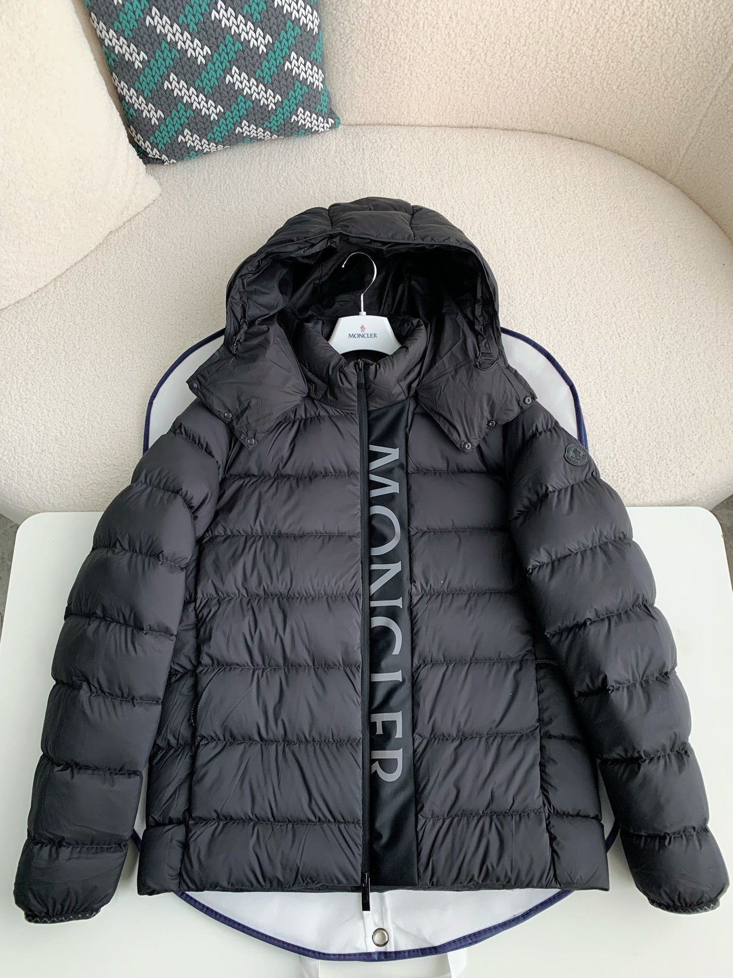 「#1716」Moncler Short men's down jacket