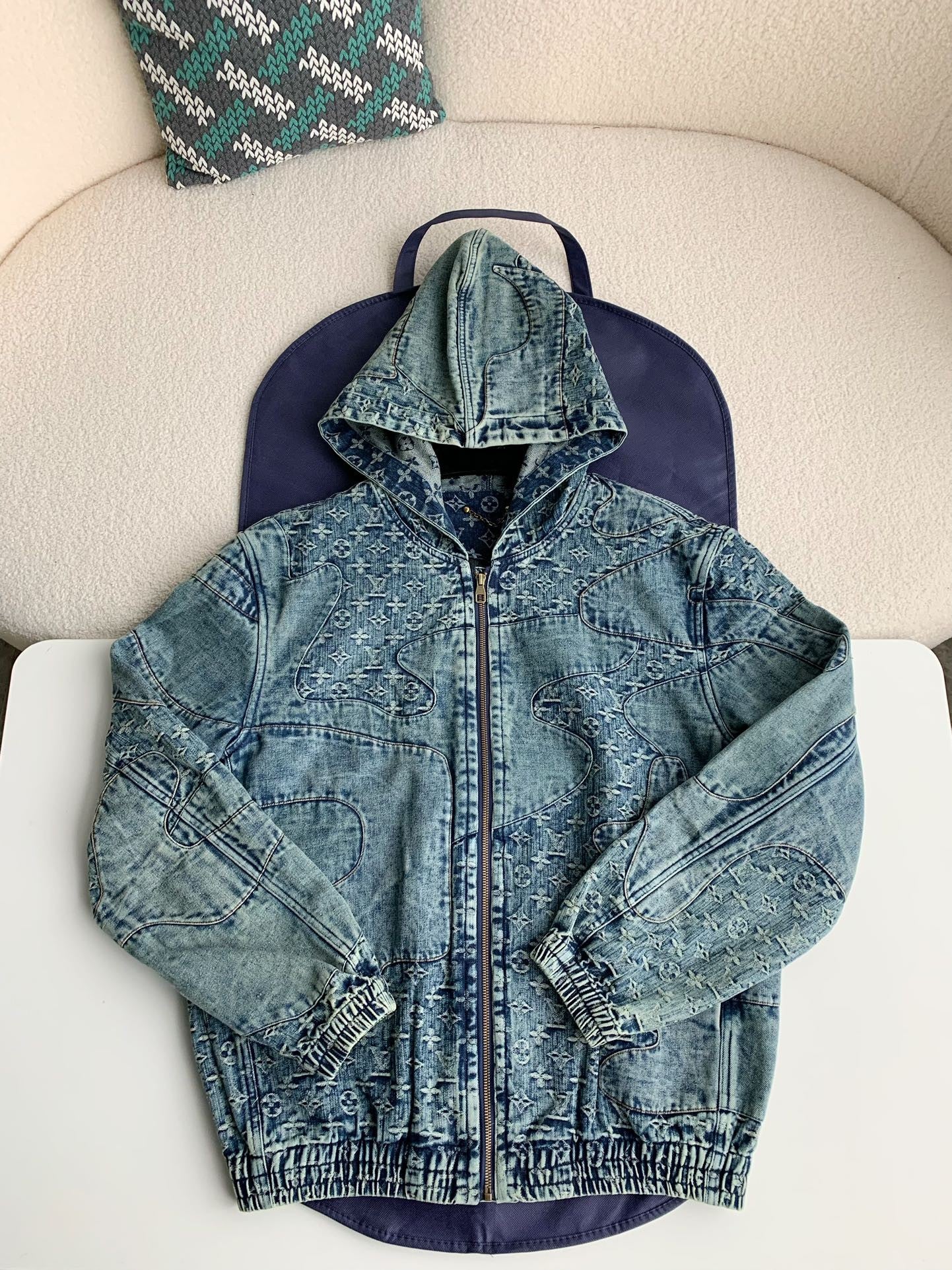 「#2388」Veste à capuche Louis Vuitton Jean