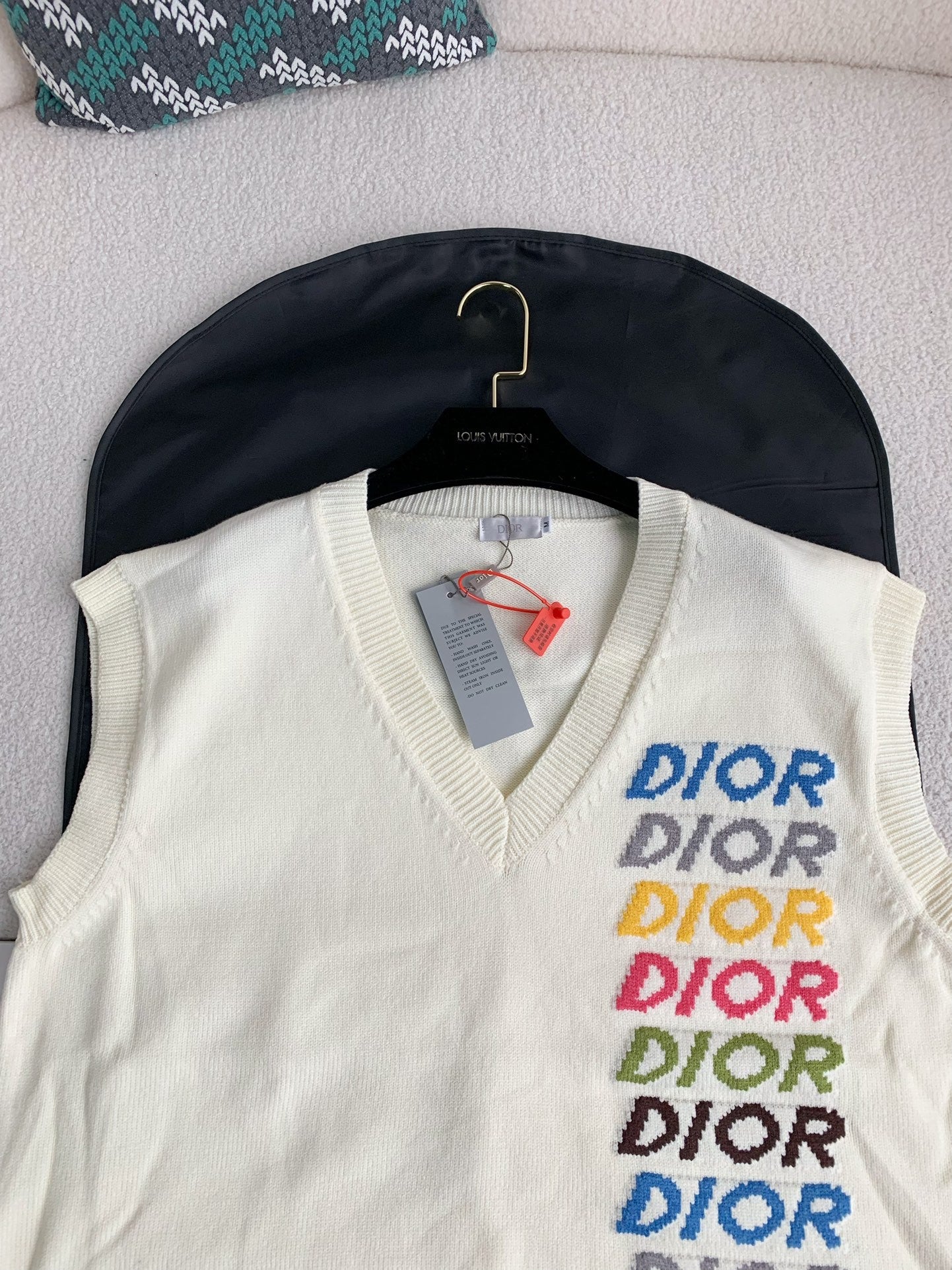 「#2595」Dior Monochrome striped knitted waistcoat