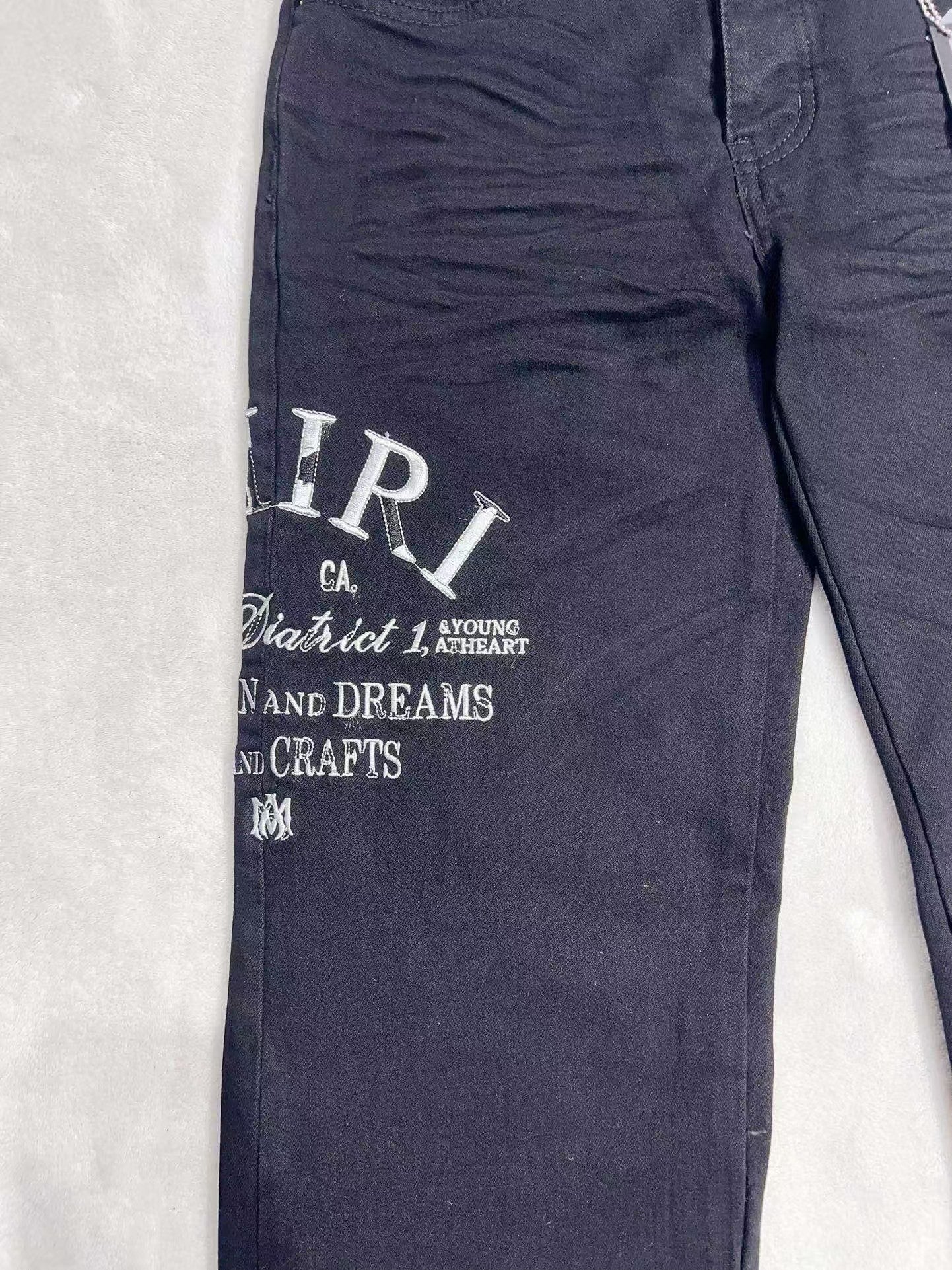 「#1856」Amiri slim fit petite straight jeans