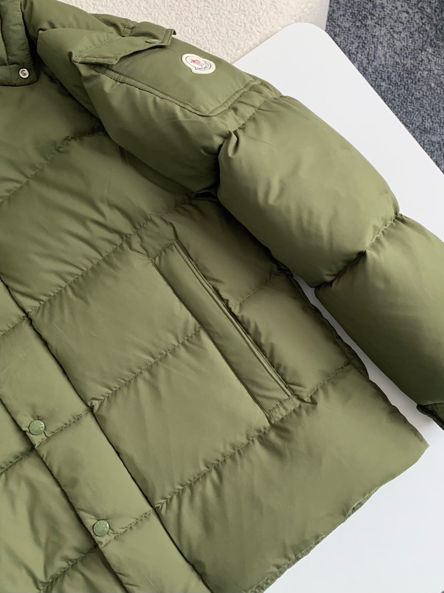 「#3912」Moncler Vezere Short Down Jacket