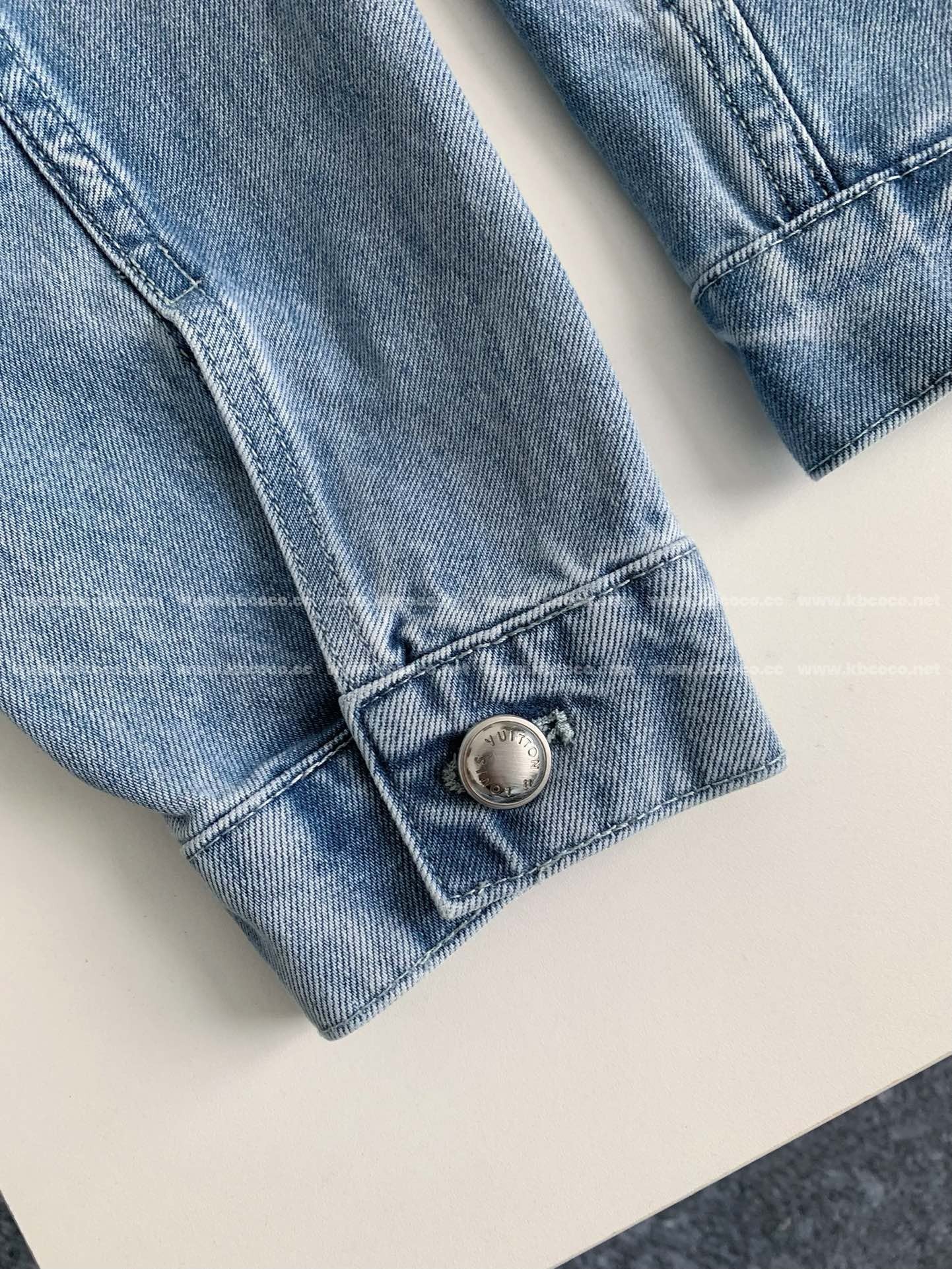 Vestes en jean Louis Vuitton « #4009 »