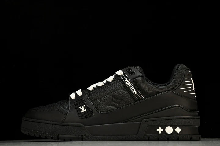 Louis Vuittоп Trainer Low 'Black Embossed'