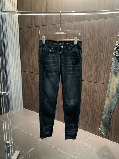 「#1824」Amiri slim fit petite straight jeans