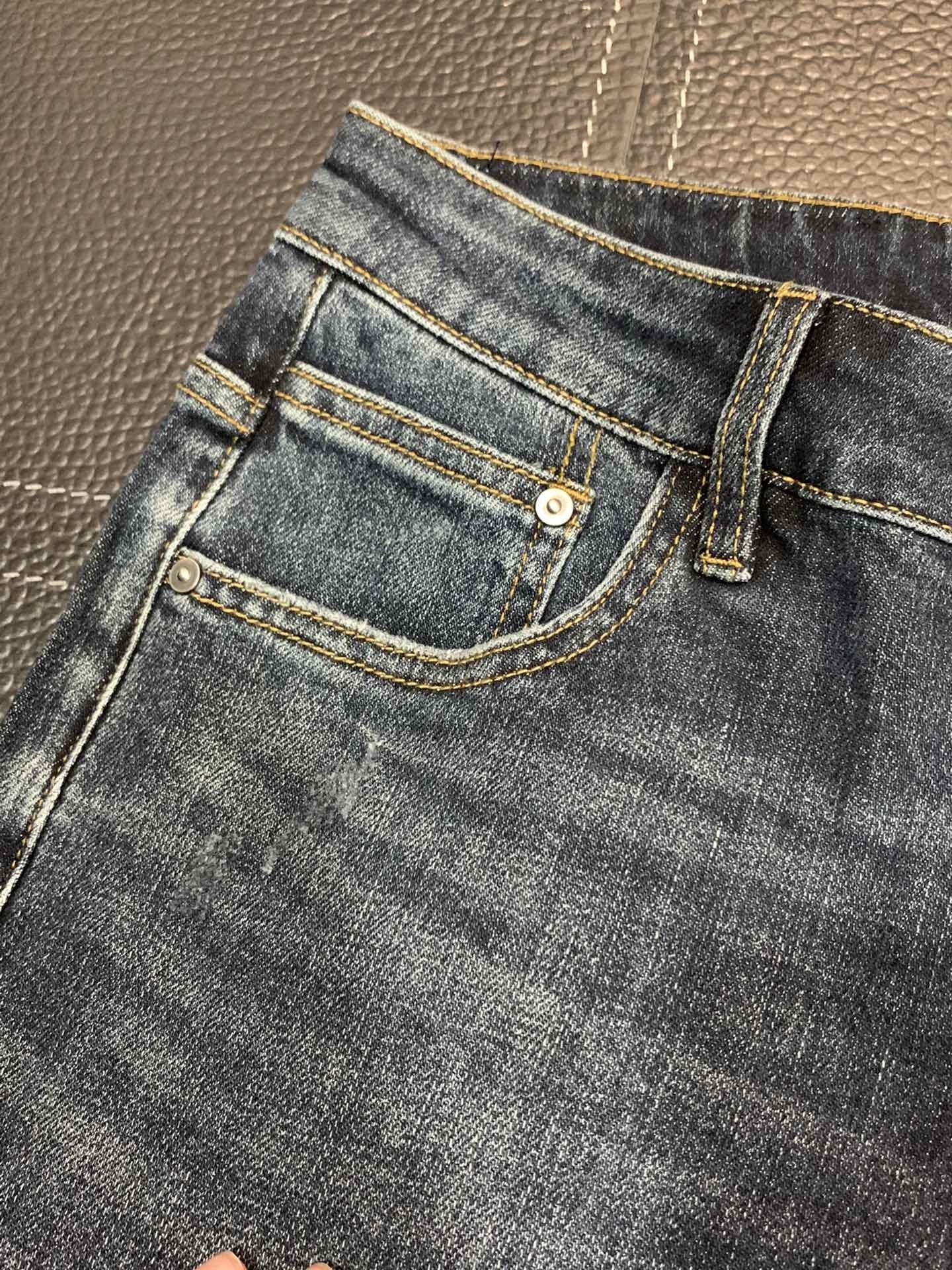 「#1829」Amiri slim fit petite straight jeans