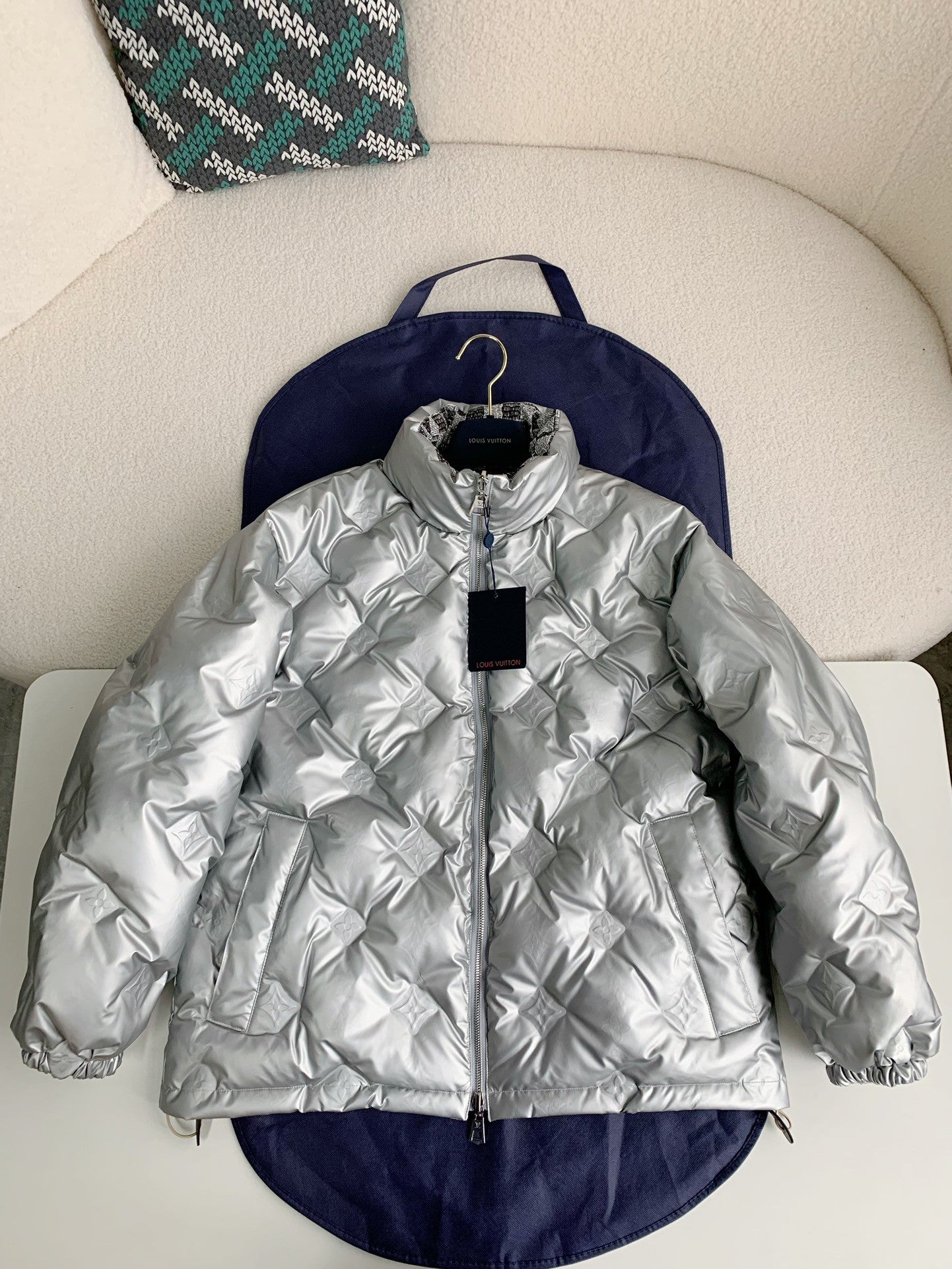 Doudoune avec logo LOUIS VUITTON « #2099 »