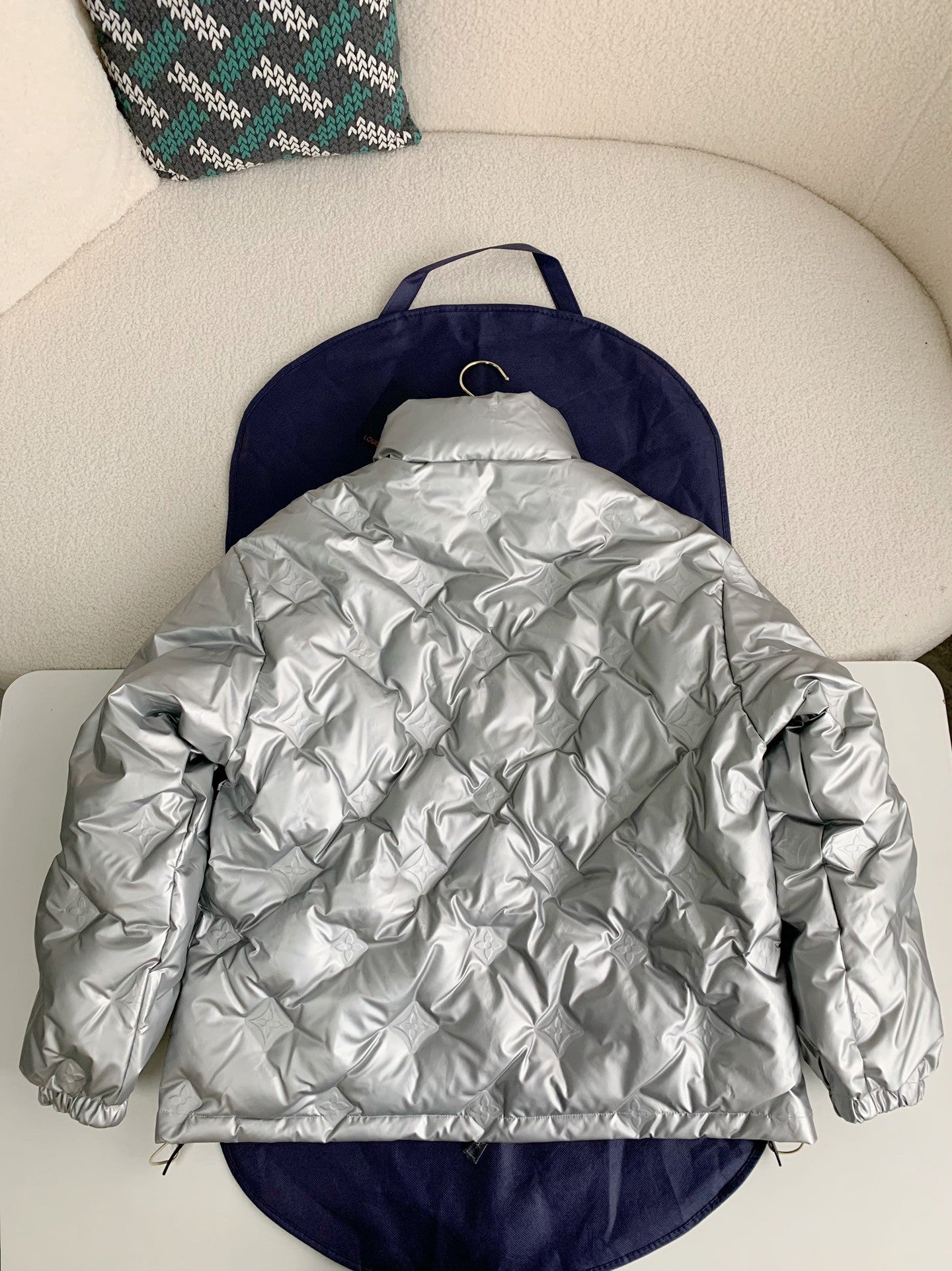 Doudoune avec logo LOUIS VUITTON « #2099 »