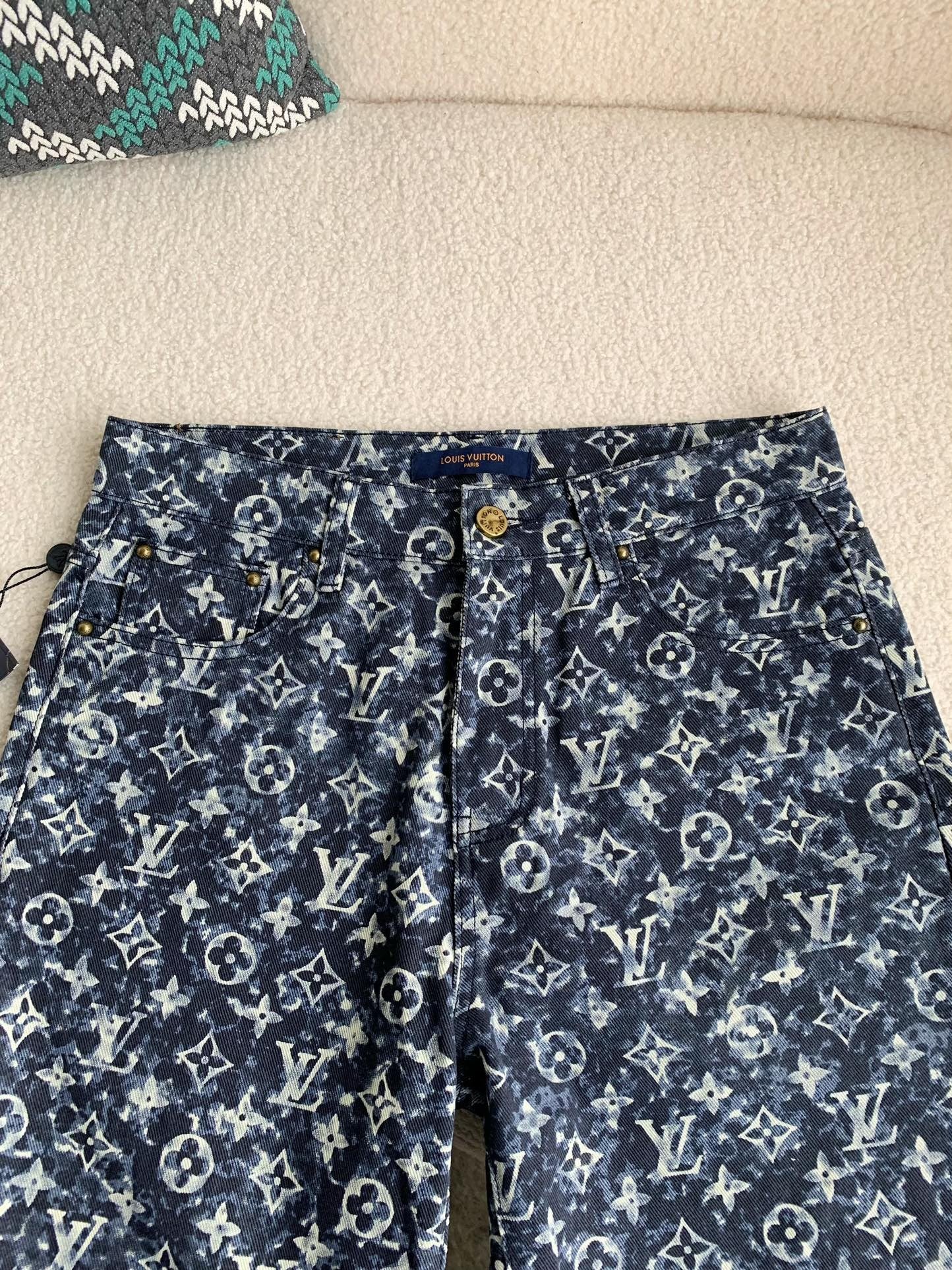 「#2332」Costumes Louis Vuitton