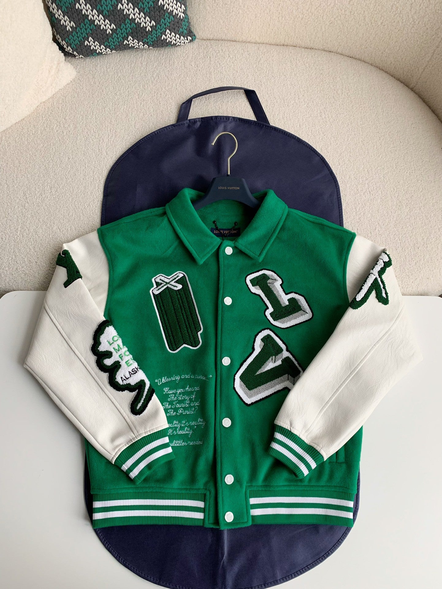 「#2329」Vestes universitaires Louis Vuitton (Copie)