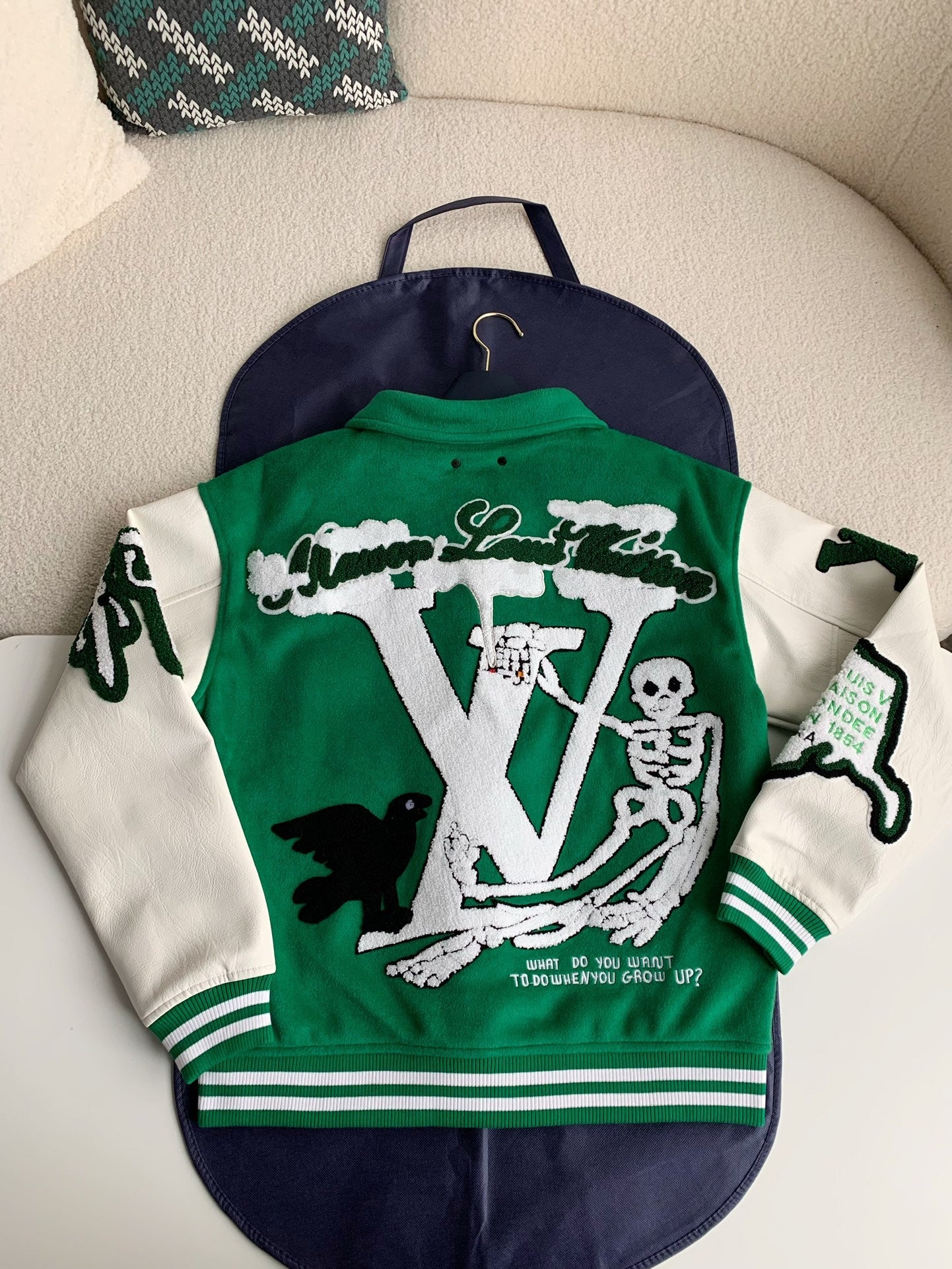「#2329」Vestes universitaires Louis Vuitton (Copie)
