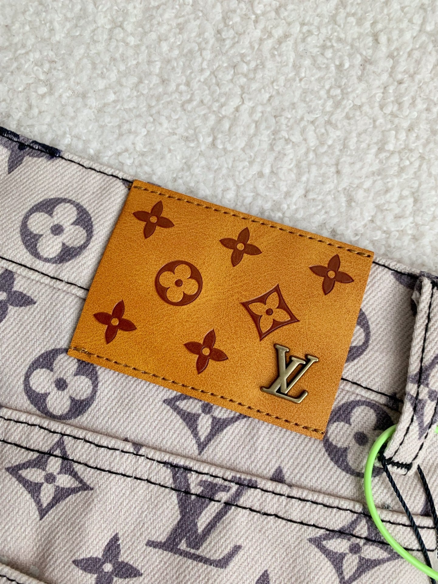 「#2349」Costumes en denim Louis Vuitton
