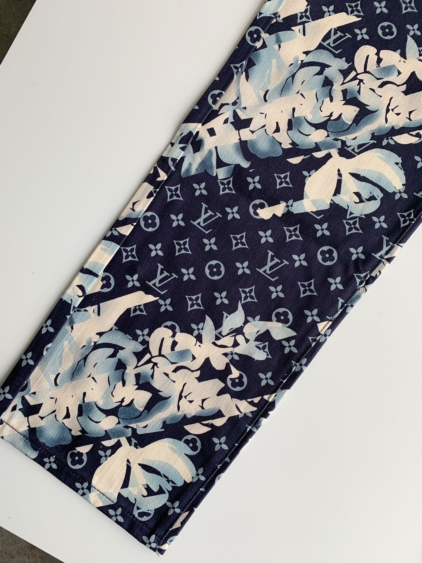 「#2364」Costumes en denim Louis Vuitton