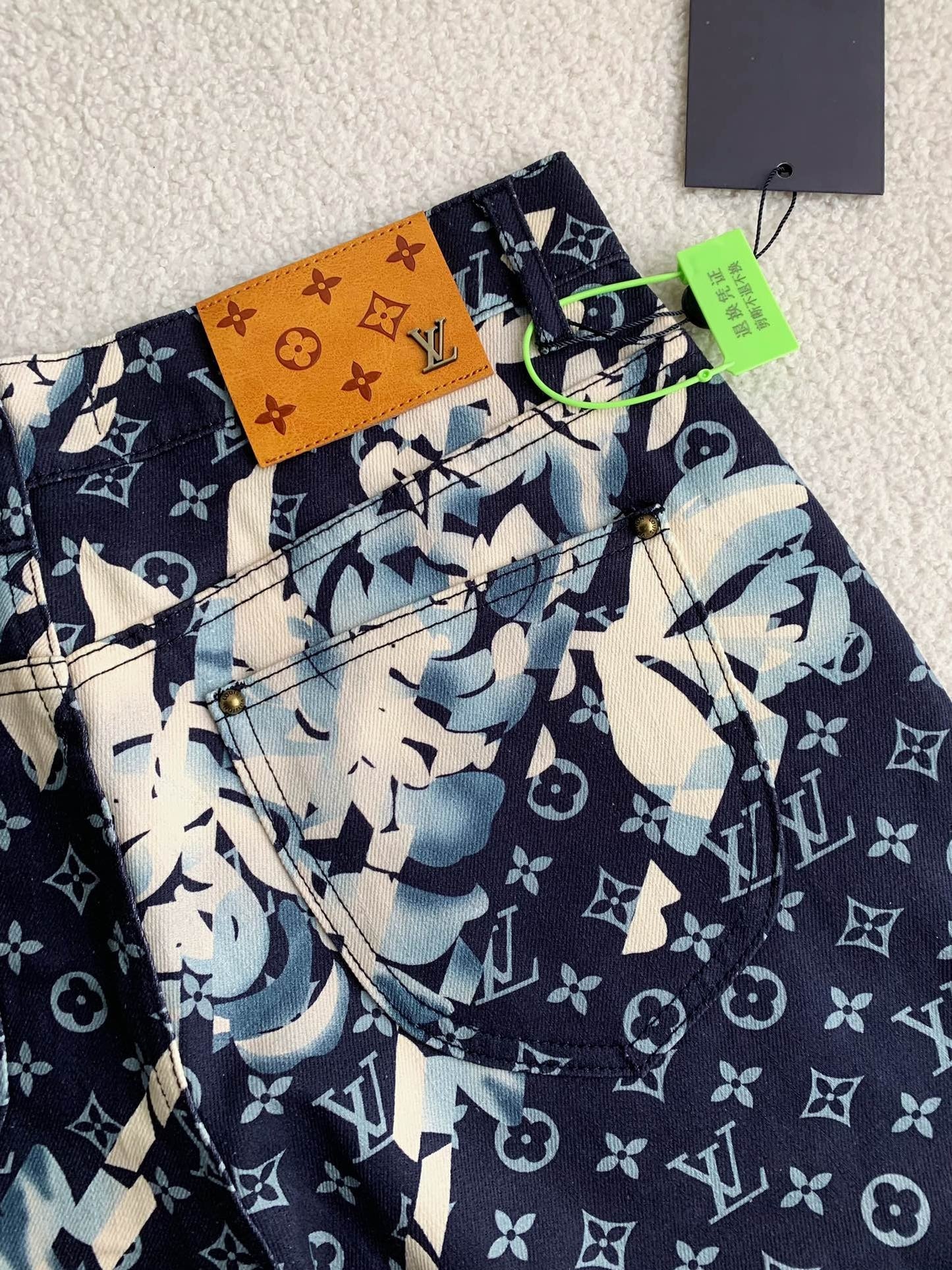 「#2364」Costumes en denim Louis Vuitton