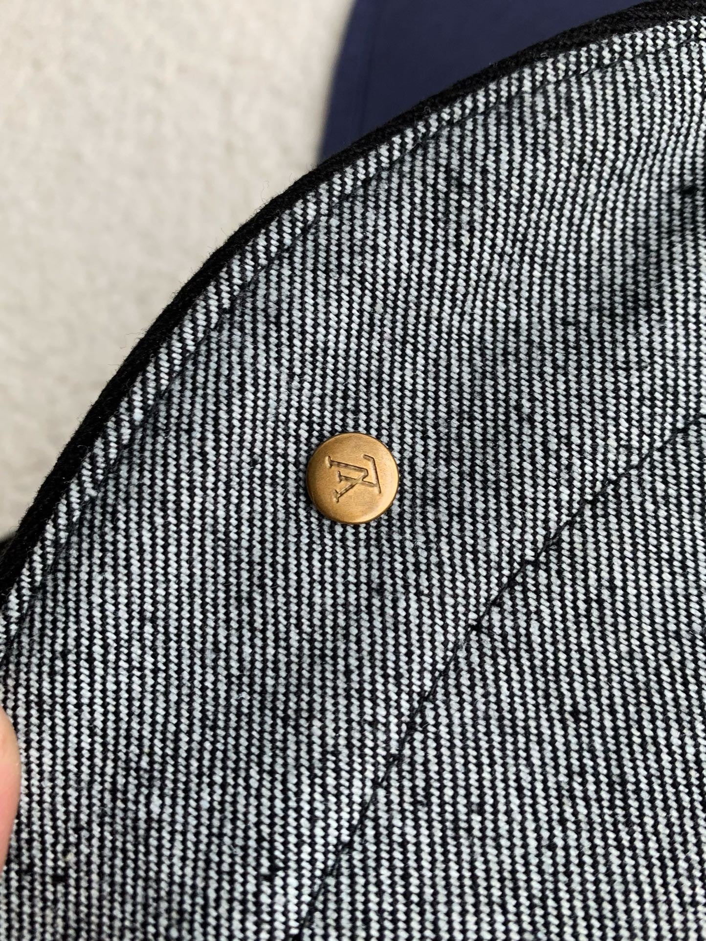 Chemises Louis Vuitton « #2385 »