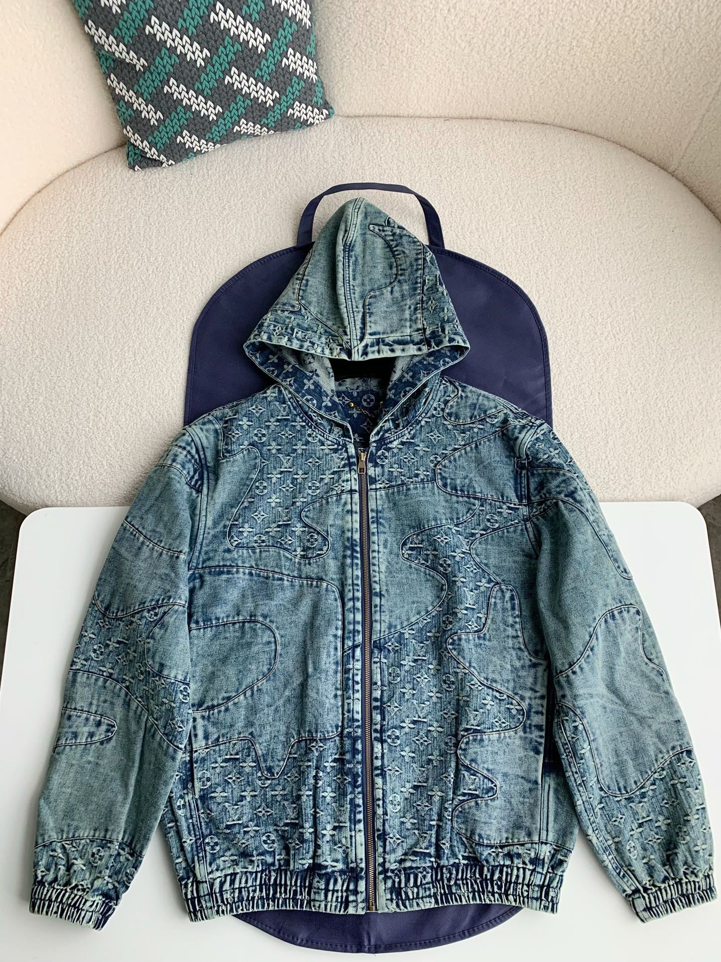 「#2388」Veste à capuche Louis Vuitton Jean