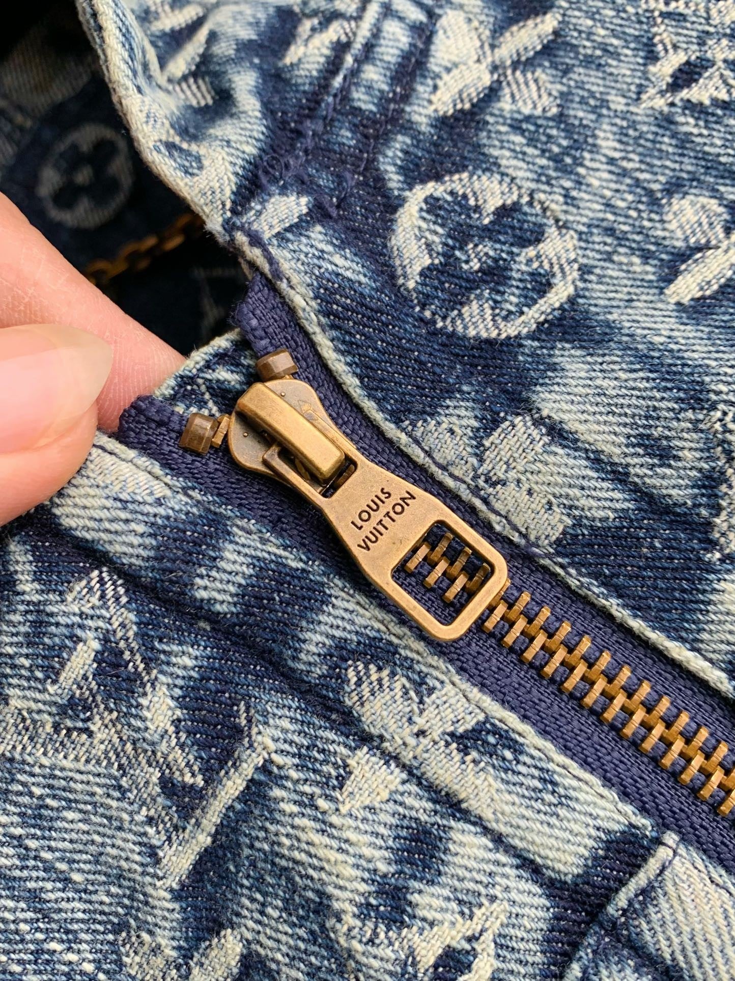 「#2388」Veste à capuche Louis Vuitton Jean