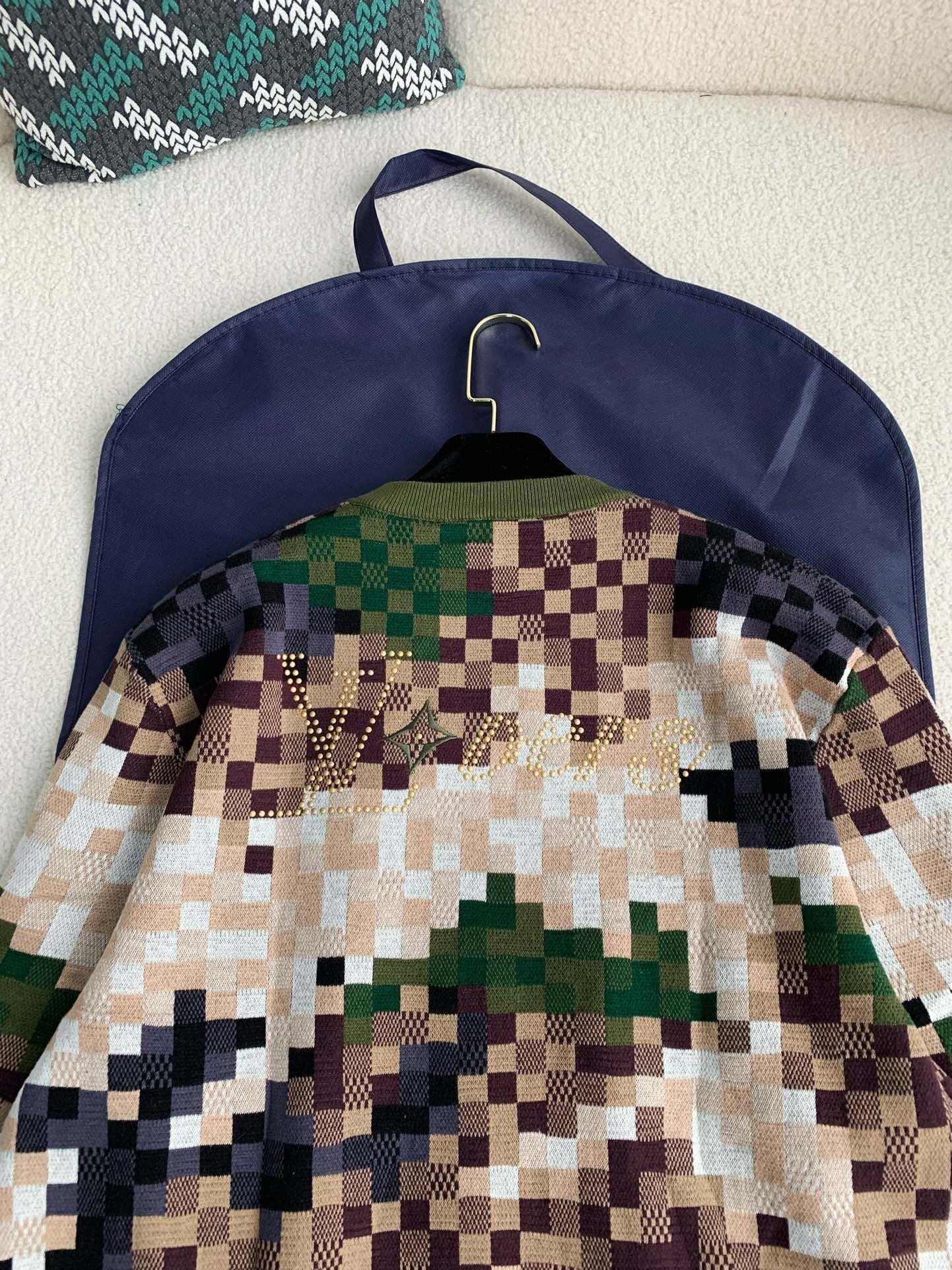 「#2391」Vêtements Louis Vuitton