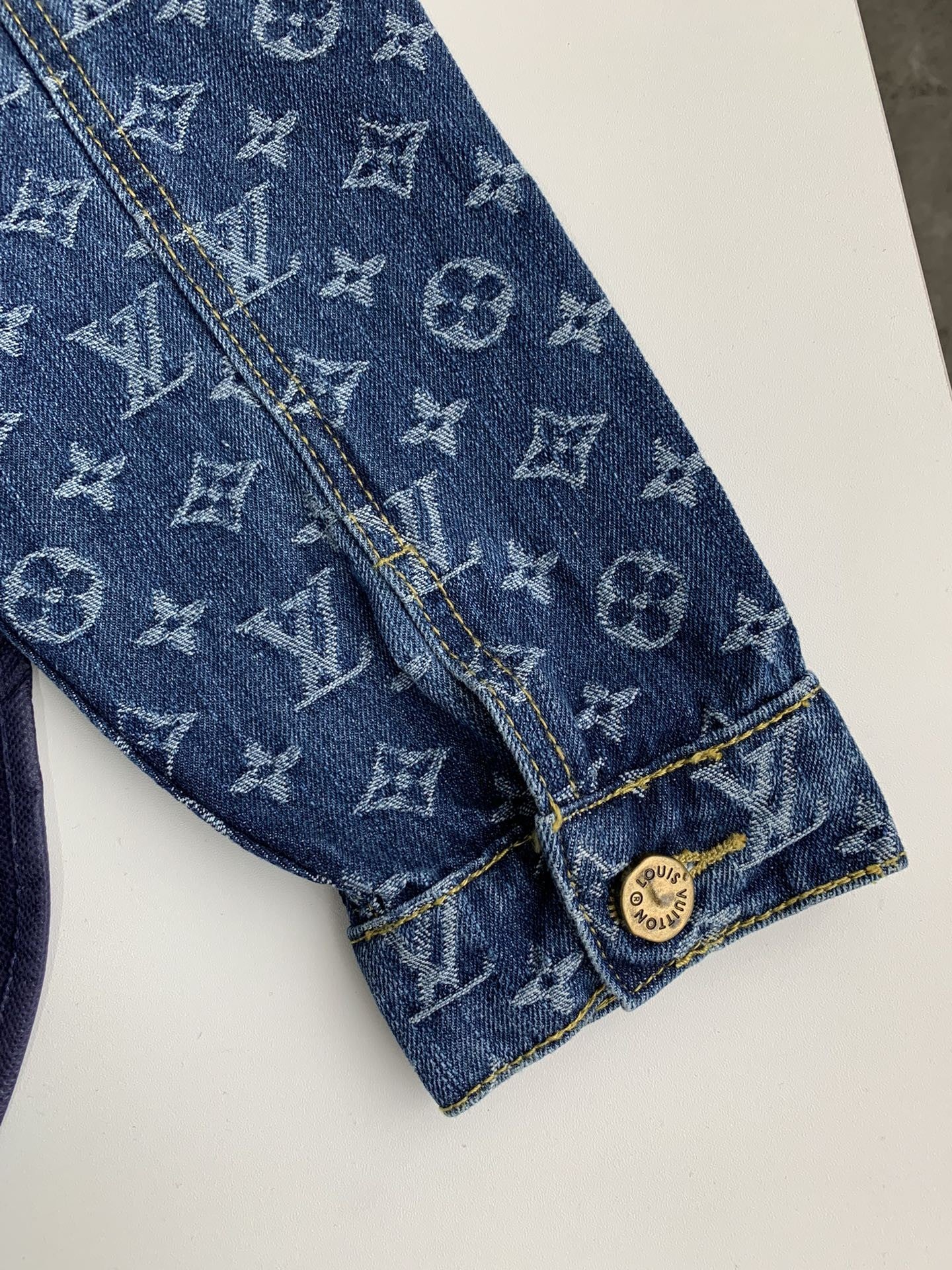 Vestes en jean Louis Vuitton « #2395 »
