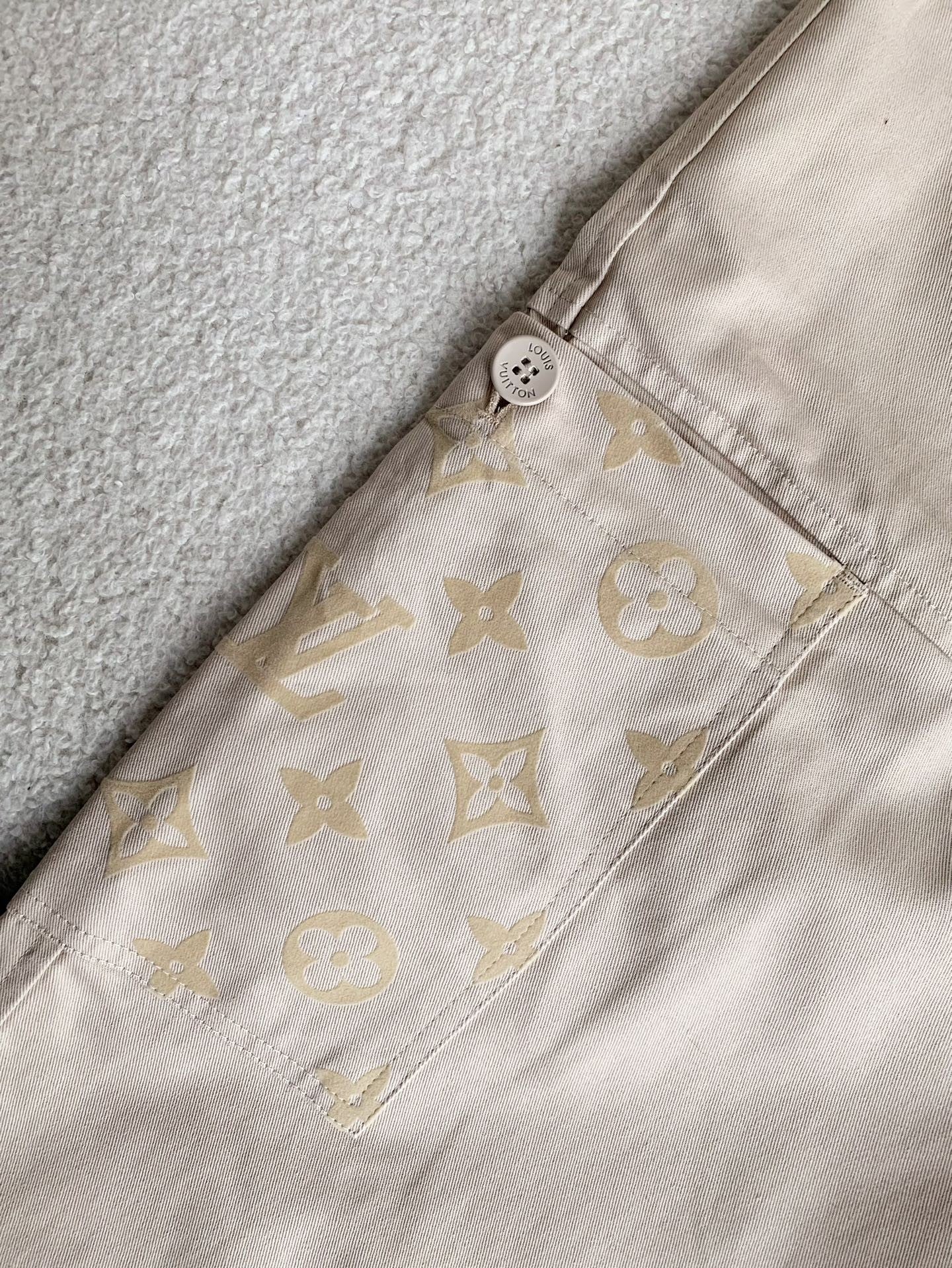 「#2527」Costumes Louis Vuitton