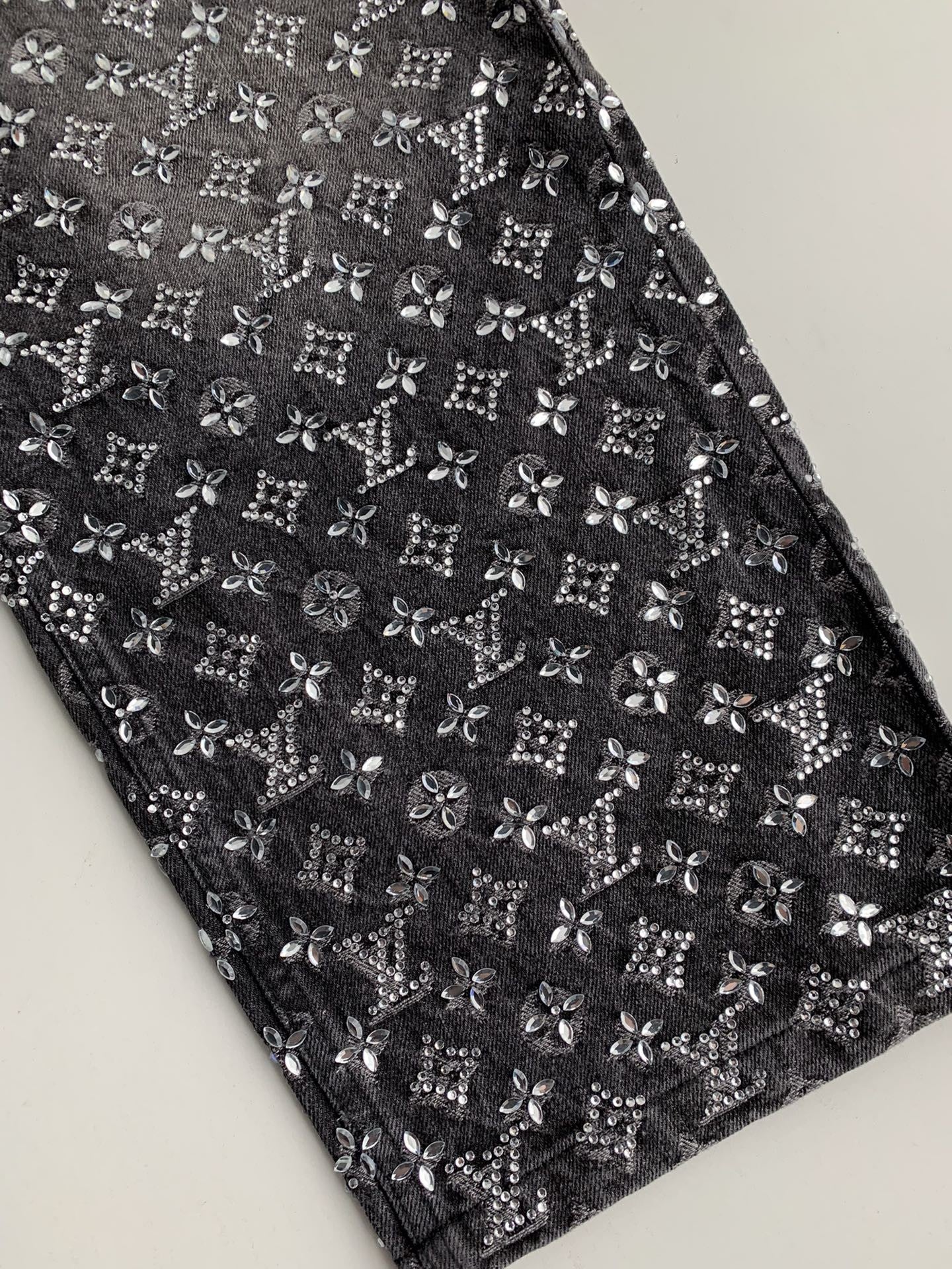 「#2534」Costumes Louis Vuitton