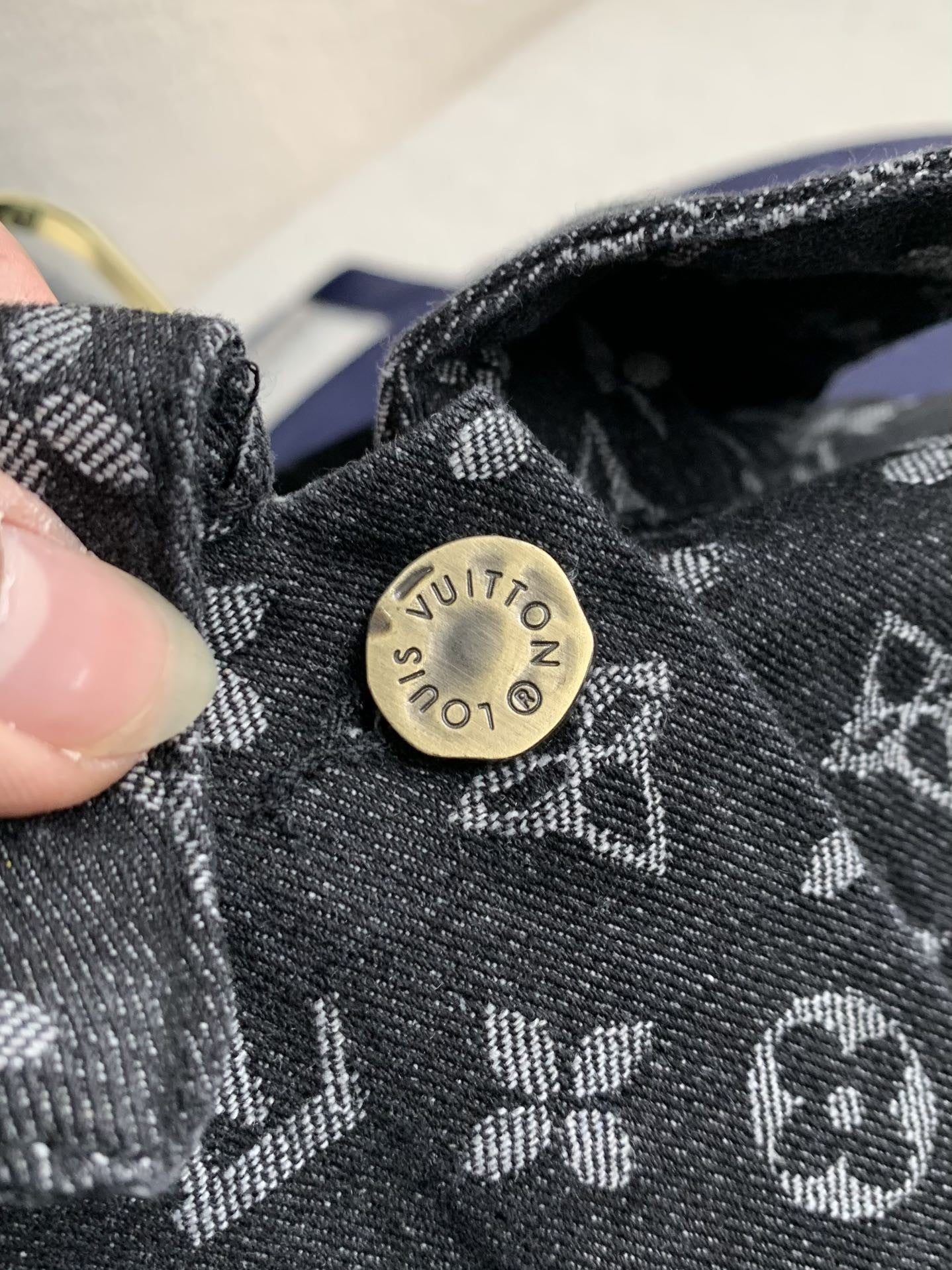 Vestes Louis Vuitton « #2601 »