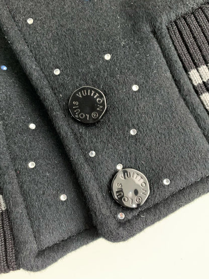 Veste en cuir brodée de perles et de lettres Louis Vuitton FW23 « #2603 »