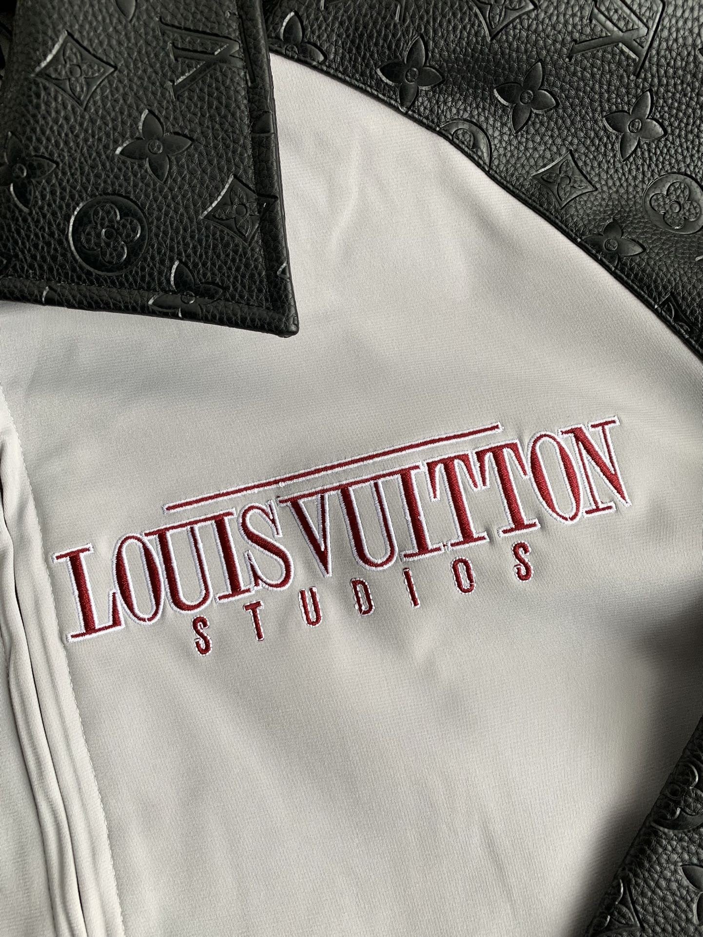 Vestes Louis Vuitton « #2707 »