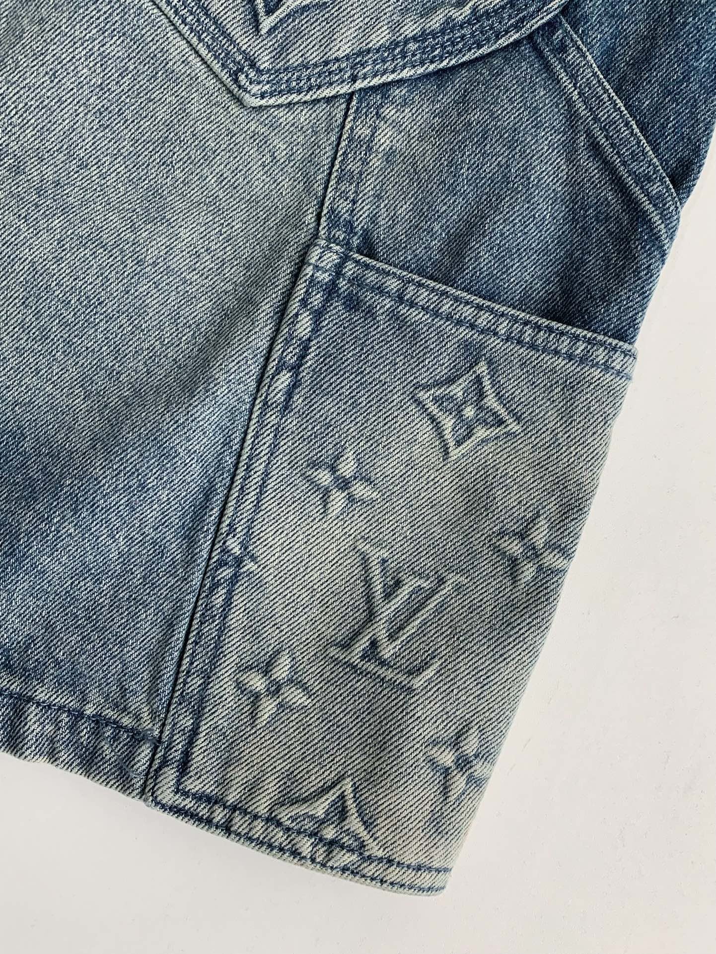 「#2884」LOUIS VUITTON Short en jean