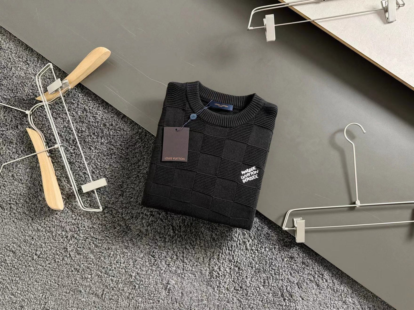 Pull ras du cou à damier perlé Louis Vuitton « #3377 »