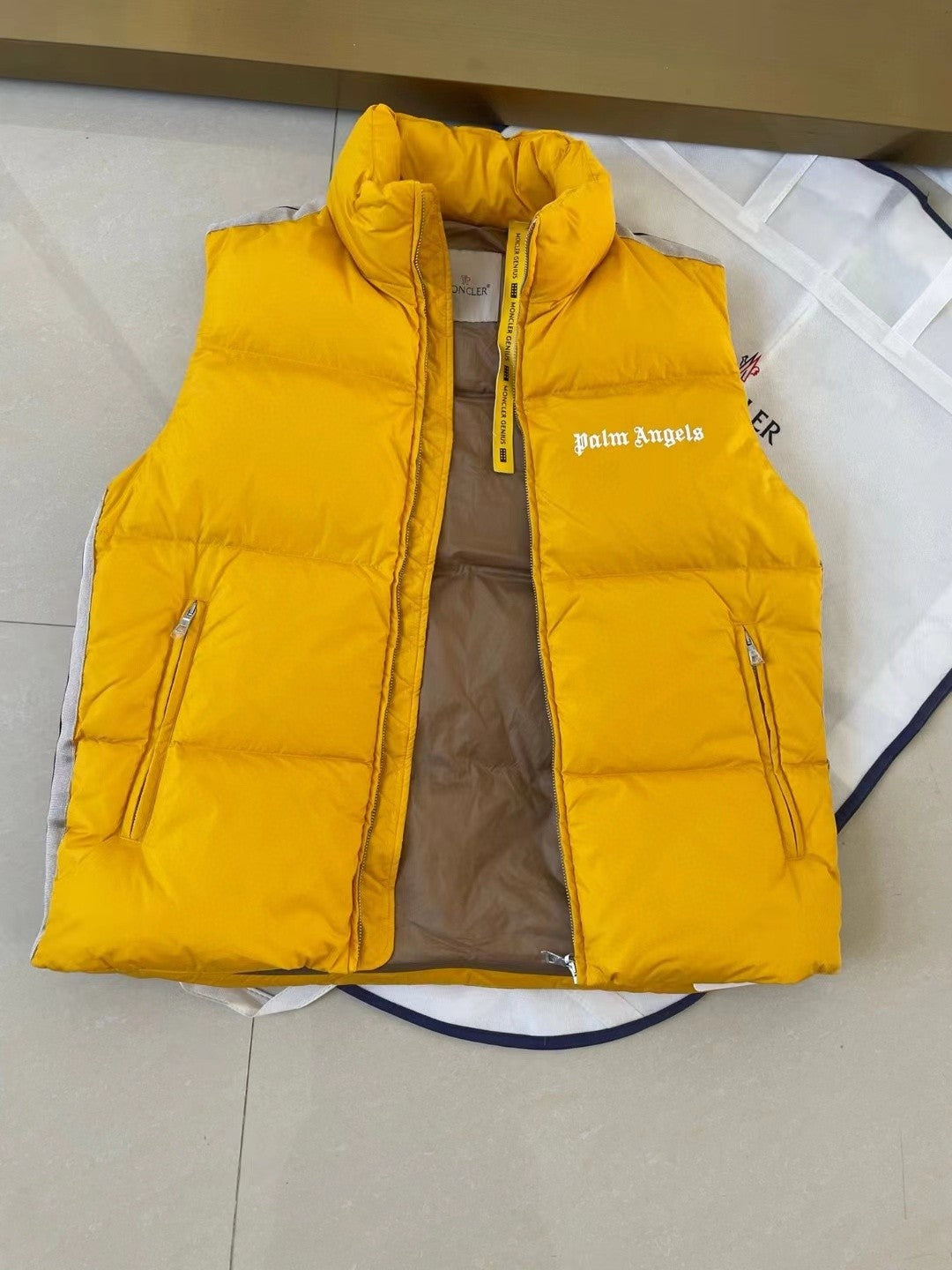 「#3593」Moncler×Palm Angles joint Rodman series down vest