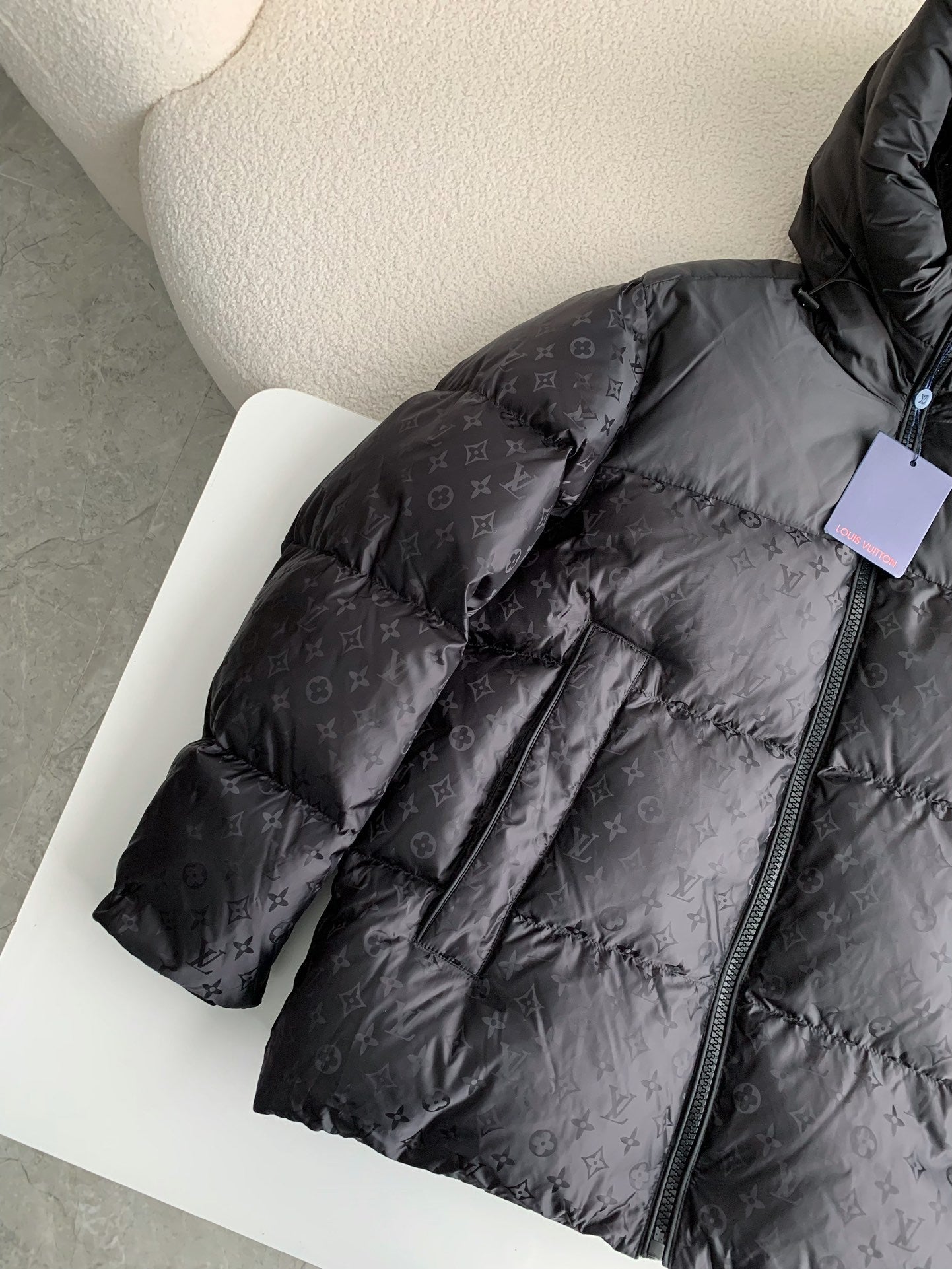 「#3650」Louis Vuitton logo labeled down jacket