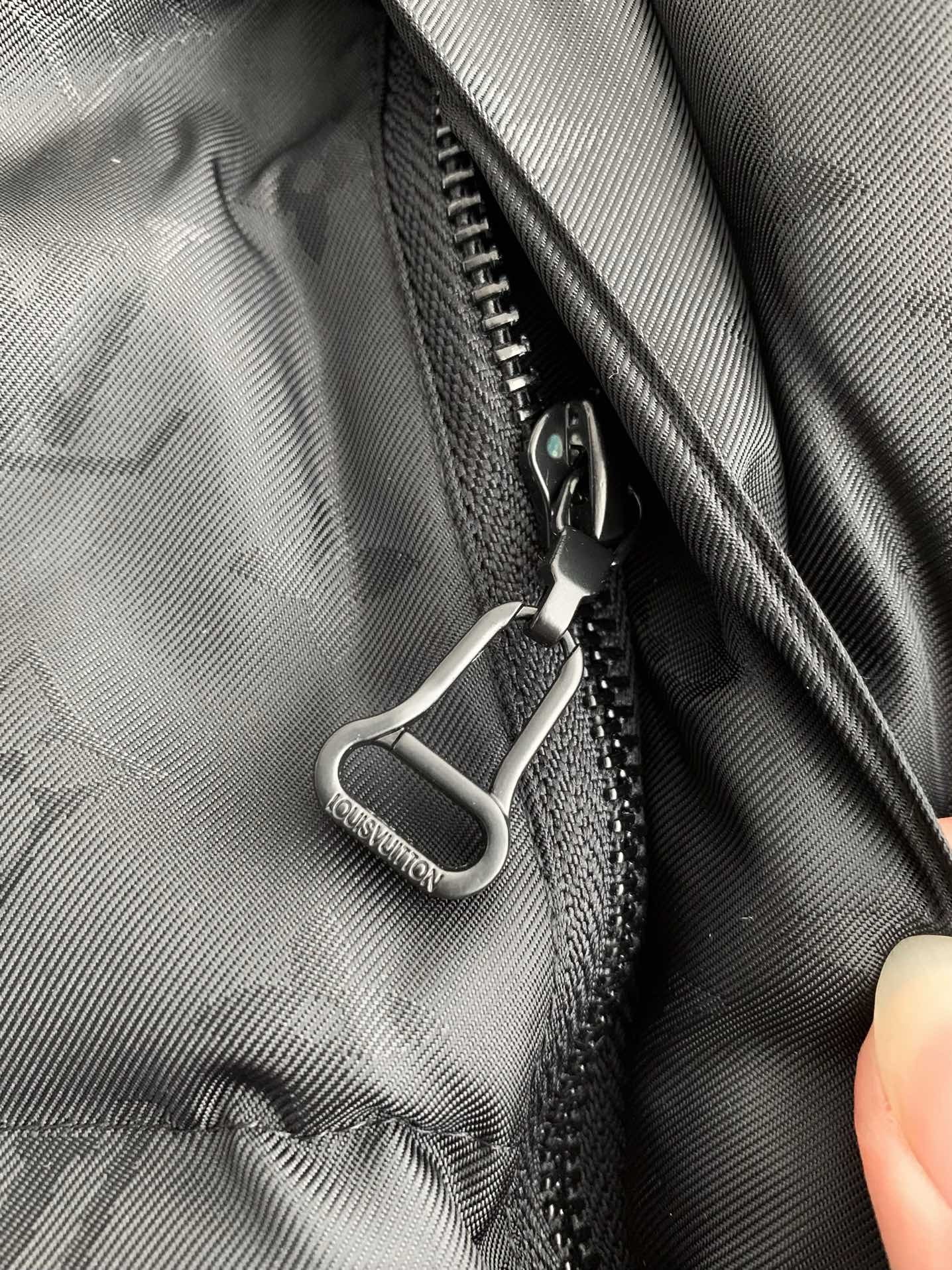 「#3841」LOUIS VUITTON LOGO Down Jacket