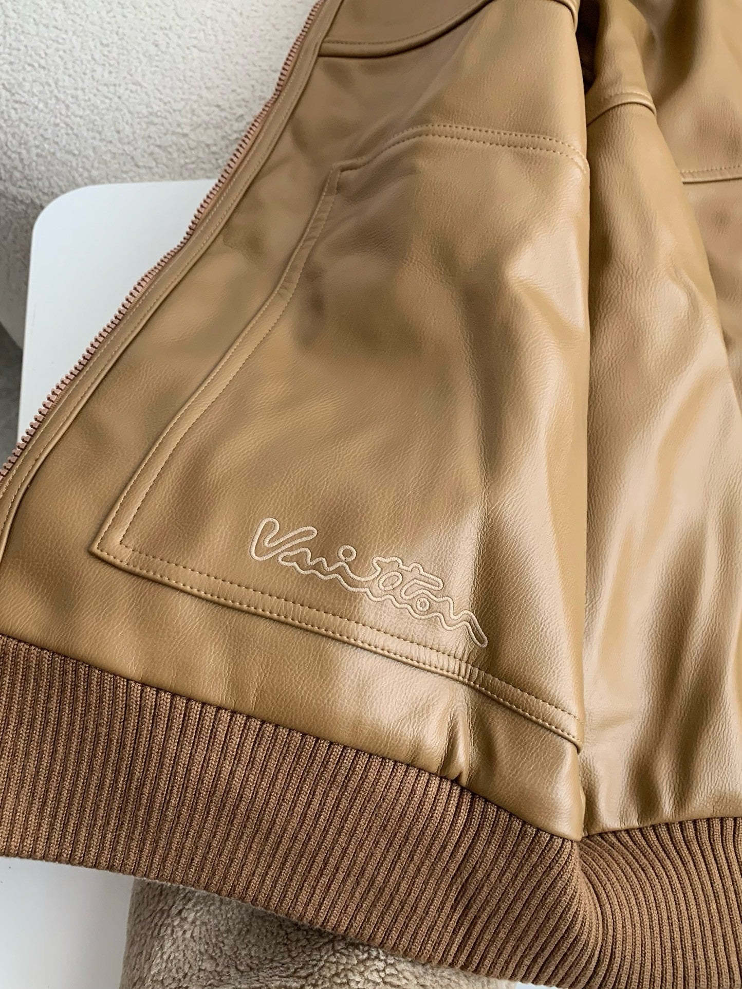 「#3511」Nouvelle veste réversible LV en laine et peau de mouton