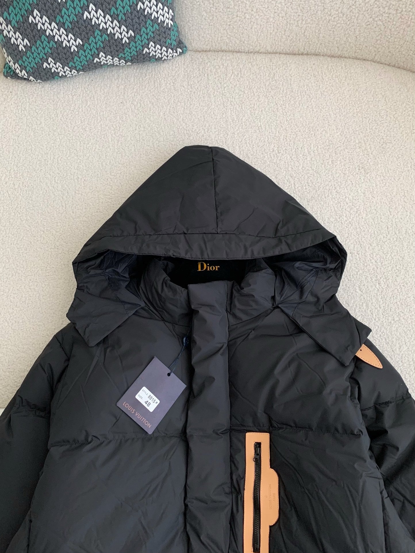 「#3856」LOUIS VUITTON Down Jacket