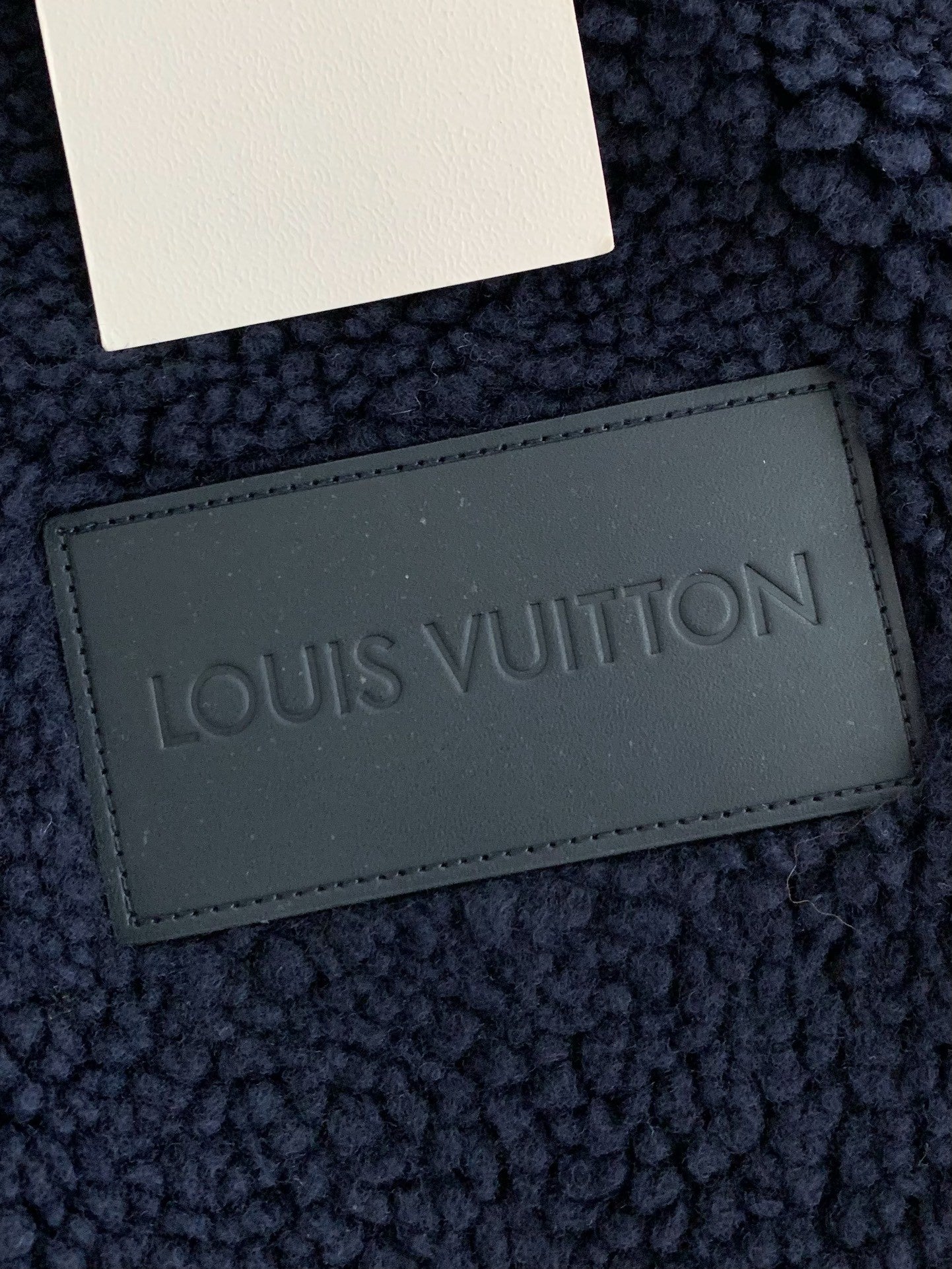 「#3874」Louis Vuitton Embossed leather patch long-sleeve fleece jacket