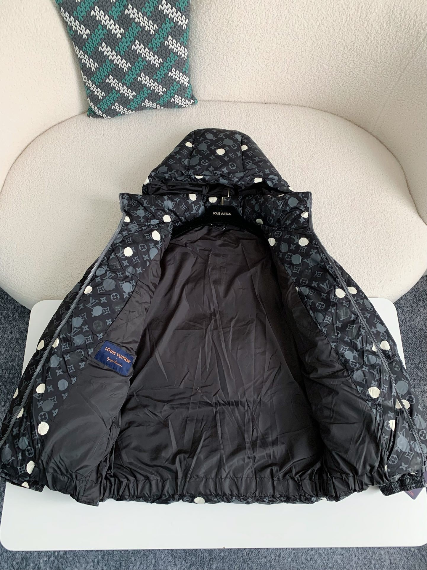 「#3911」LOUIS VUITTON x YAYOI KUSAMA Collaboration SS23 Jacket