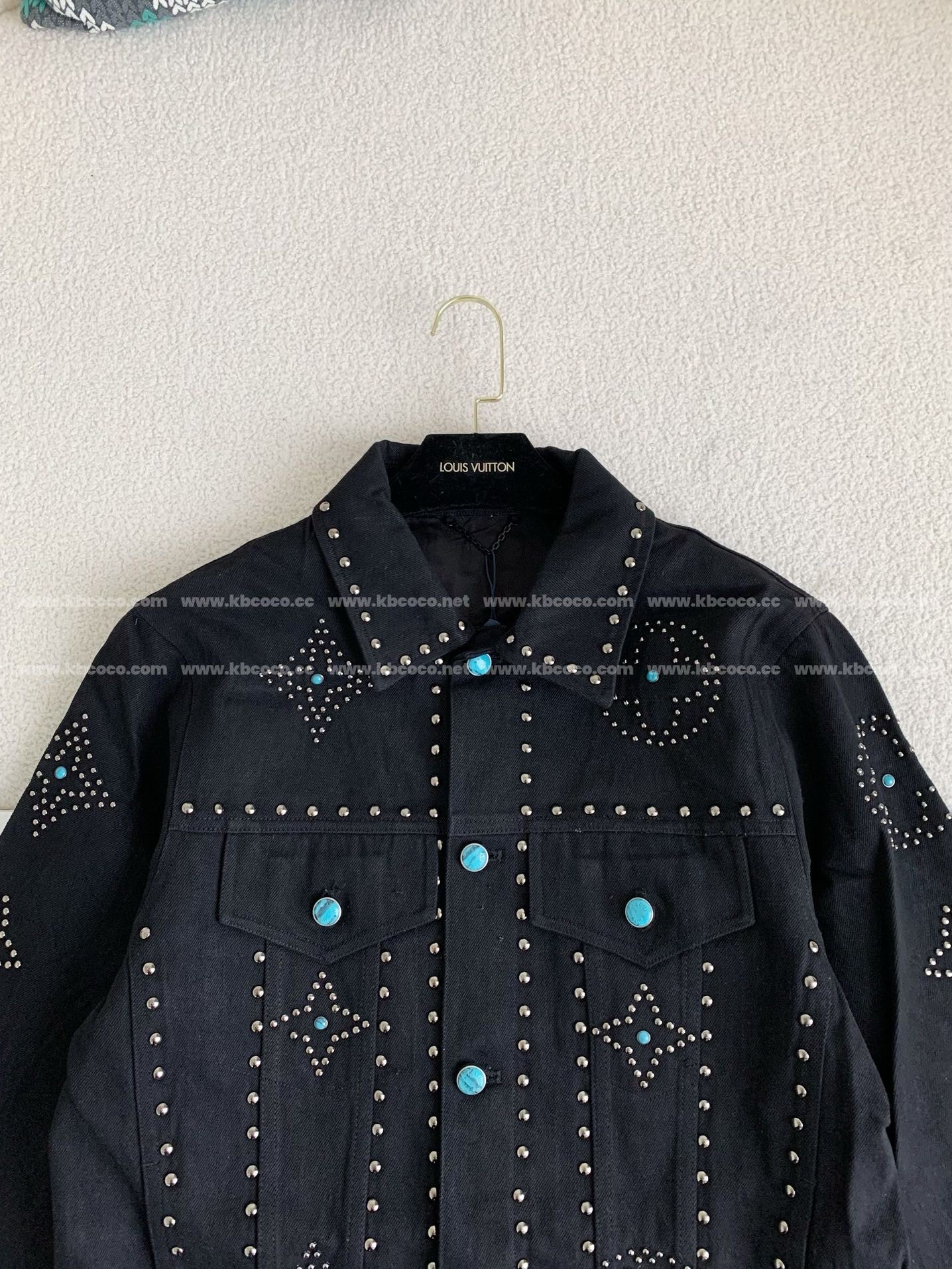 「#3763」Veste en jean turquoise à rivets LV