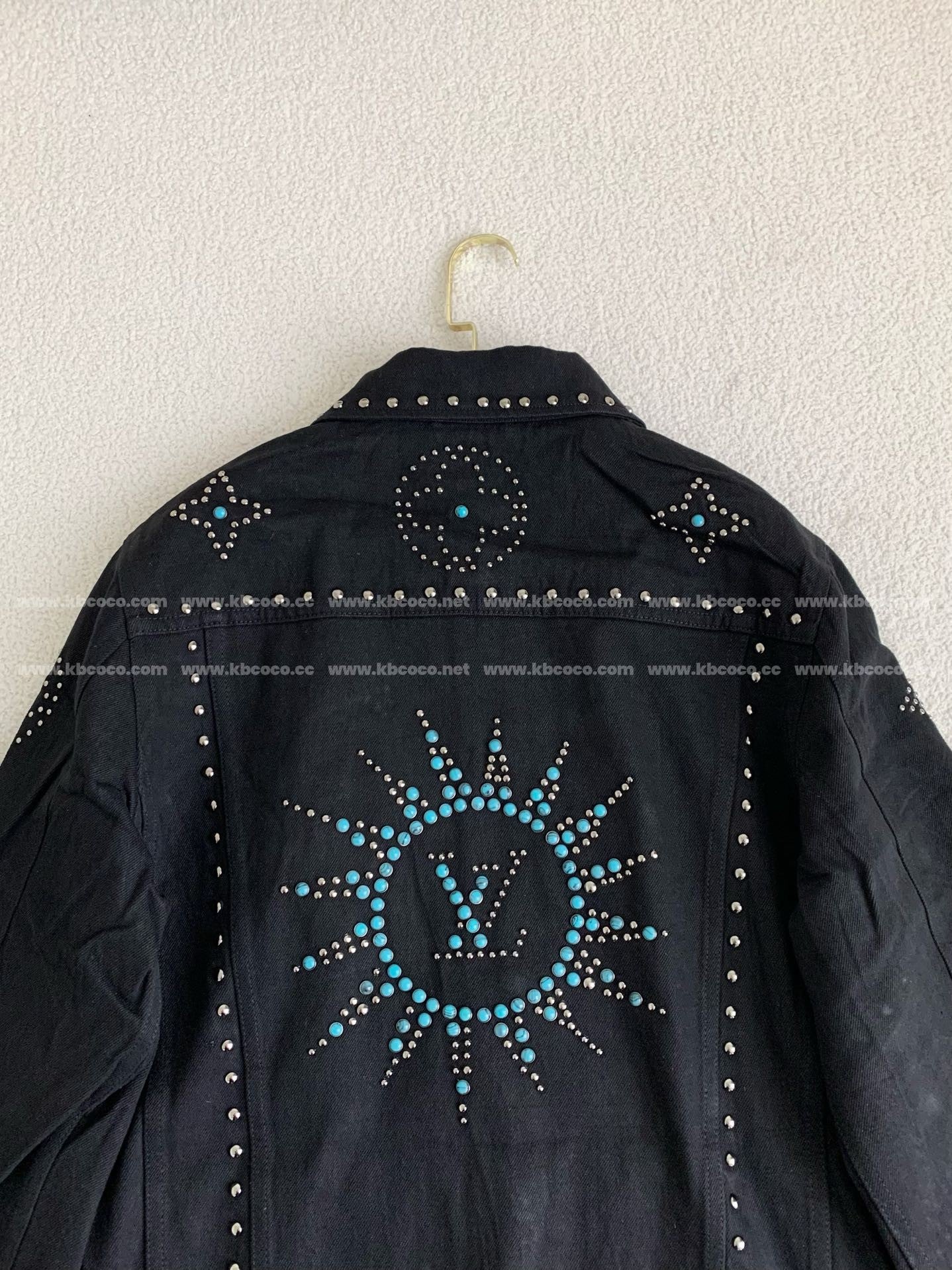 「#3763」Veste en jean turquoise à rivets LV
