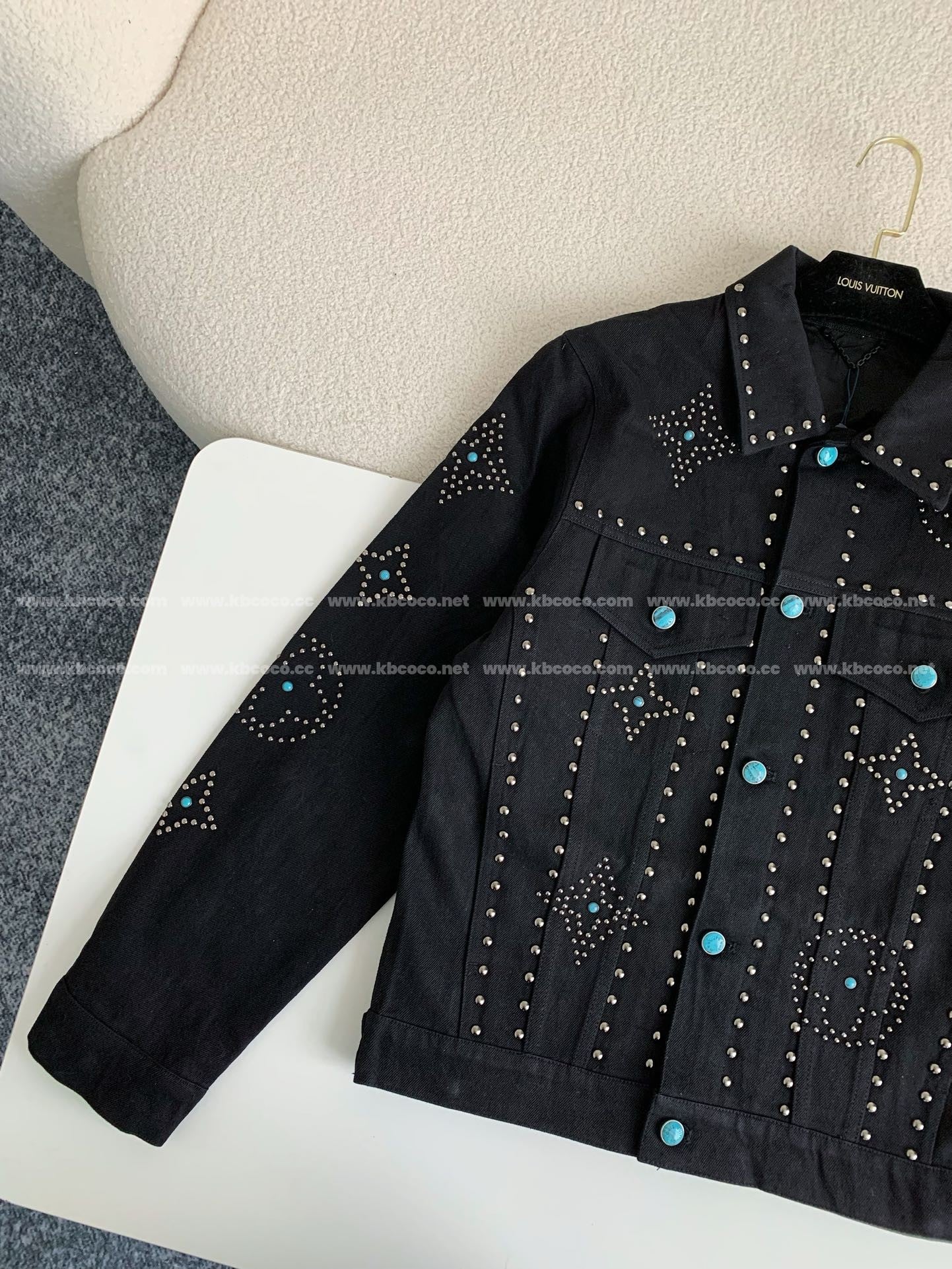 「#3763」Veste en jean turquoise à rivets LV