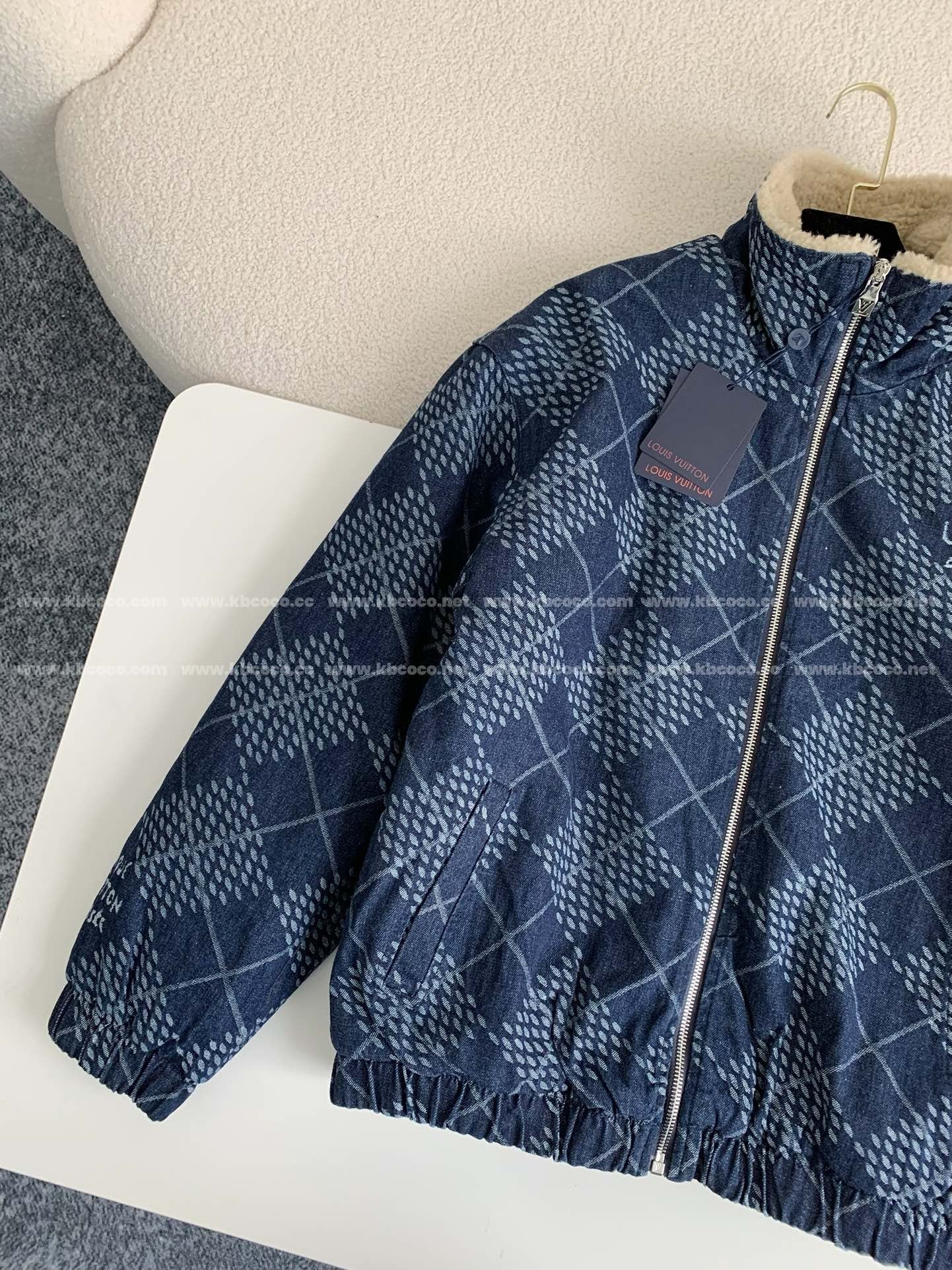 「#3979」Louis Vuitton SS25 Pre-Spring collection, Logo letter stripe jacket