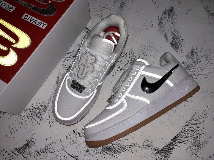 Travis Scott AF1 White