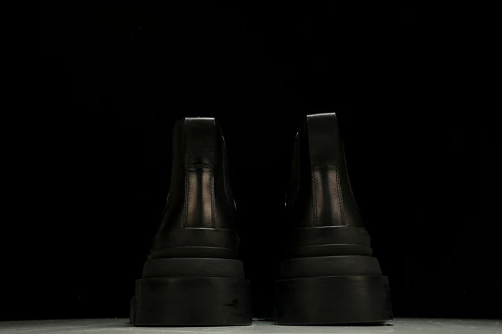 Вottega Veneta Tire Ankle Chelsea Boots 'Black'