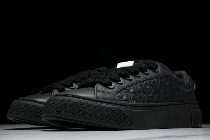 D1or B33 Gravity Leather 'Oblique Triple Black'