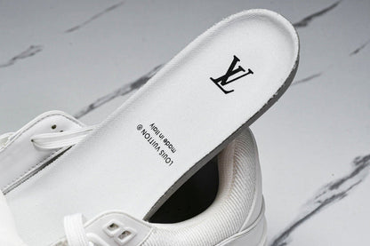 Louis Vuittоп Trainer Low 'White Embossed'