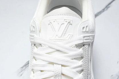 Louis Vuittоп Trainer Low 'White Embossed'