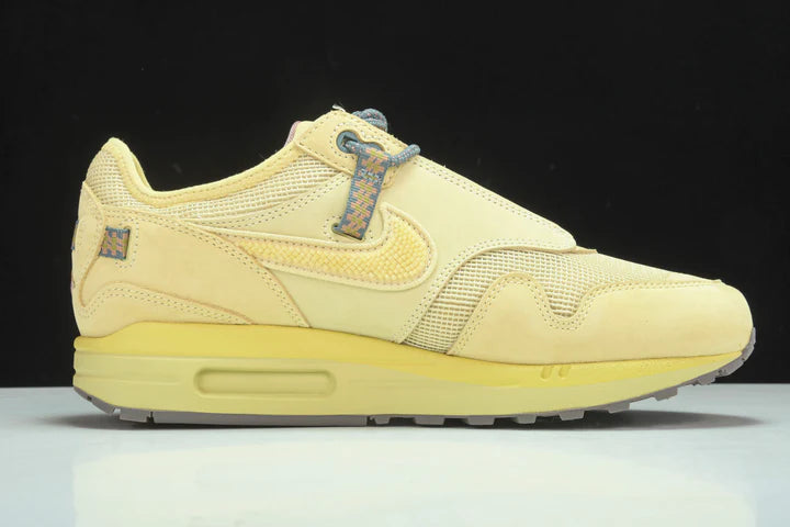 Travis Scott AM1 'Saturn Gold'