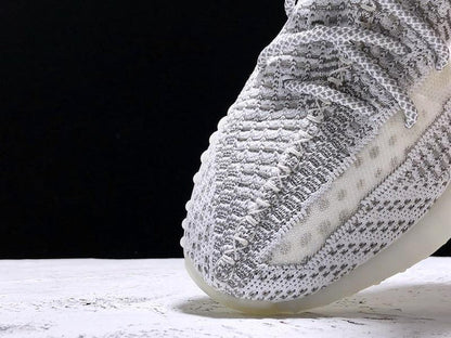 Yzy Boost 350 v2 Static Non-Reflective