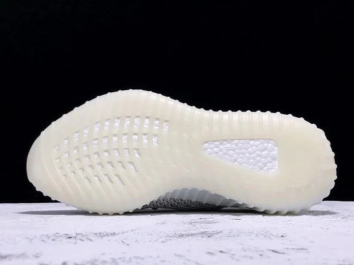 Yzy Boost 350 v2 Static Non-Reflective